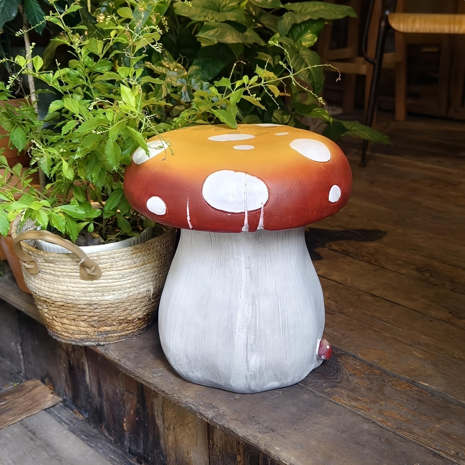 13.4' Oversized Mushroom Statue Stool