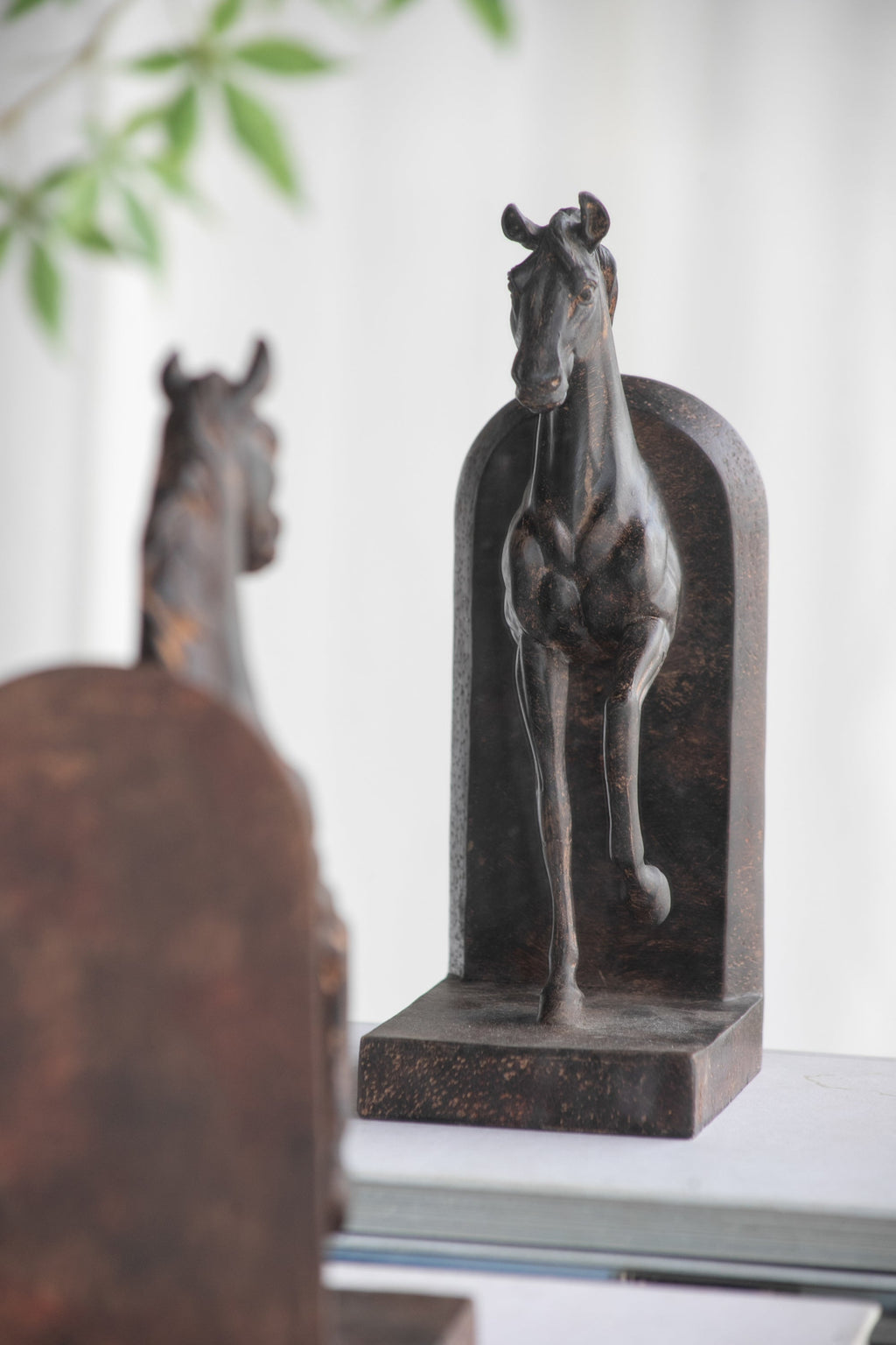 S/2 5x4x10.5' Trotting Horse Bookends