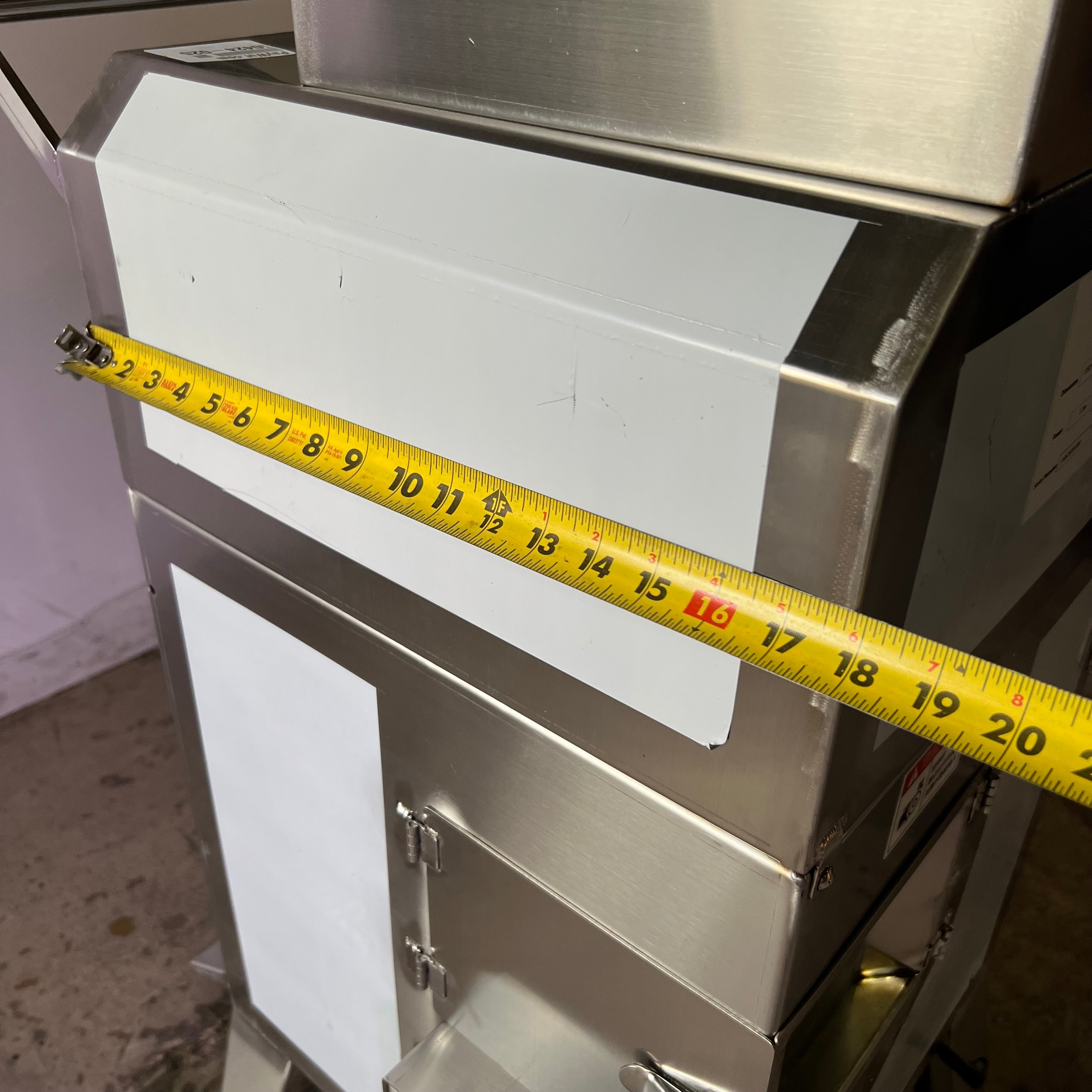 Fresh Corn Thresher 208V 18" x 18" x 48"H SLLIJX250307001 (AS-IS, Aesthetic Damage)