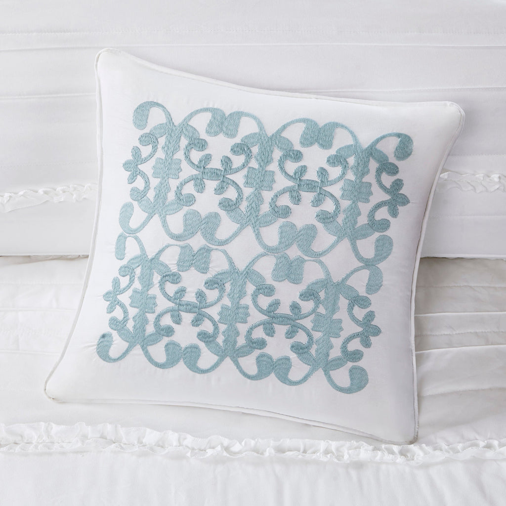 4 Piece Reversible Ruffle Quilt Set with Throw Pillow White King/Cal King