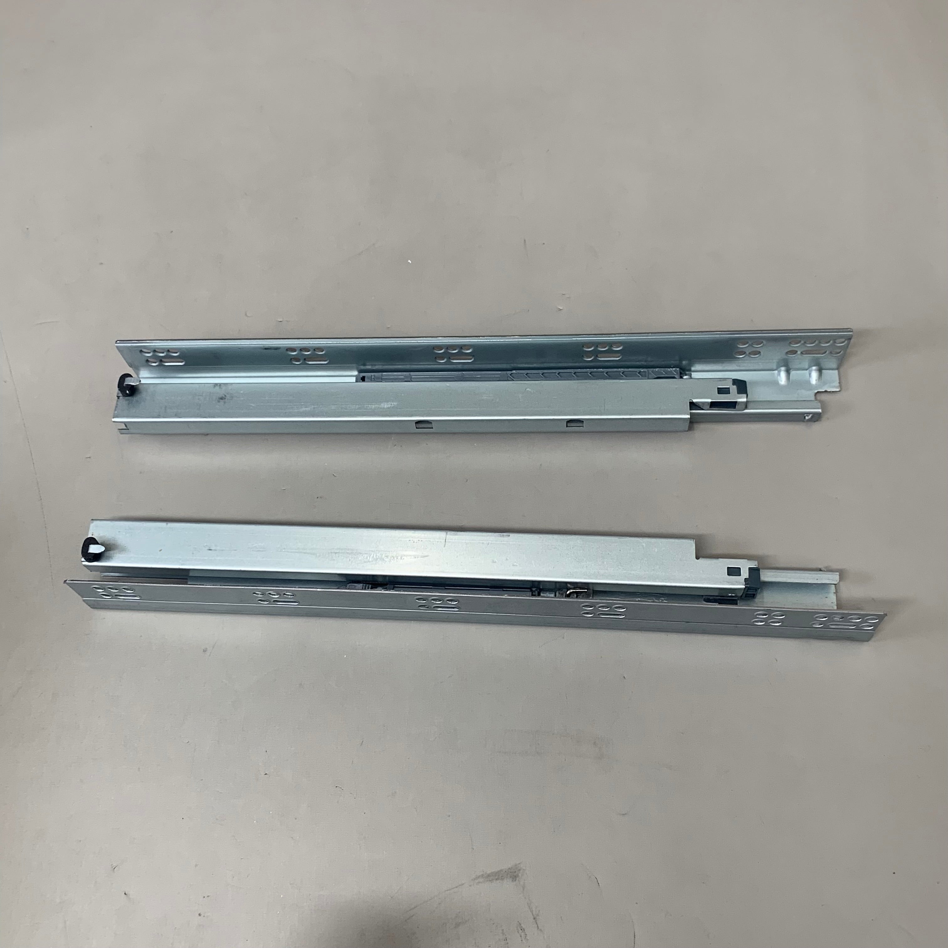 LAUREY (1 Pair) Under-mount Drawer Slide Extension 18" Grey 10818