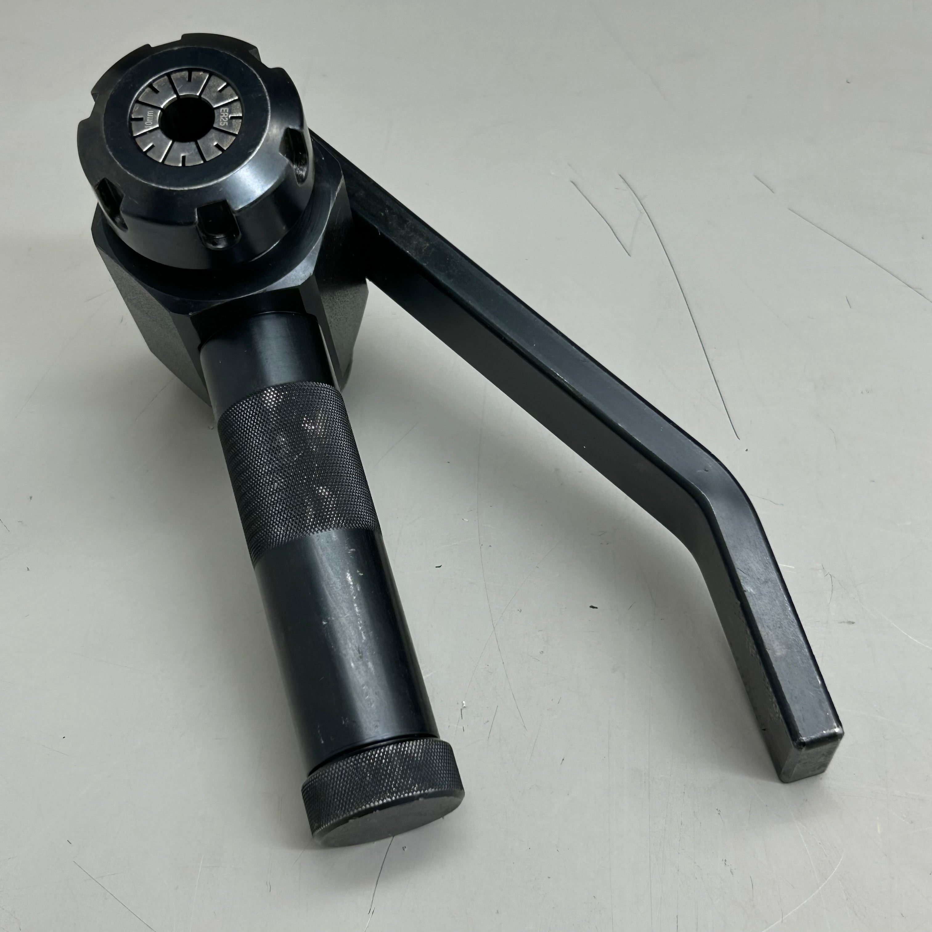 Manual High-Pressure Coning & Threading Tool  Black
