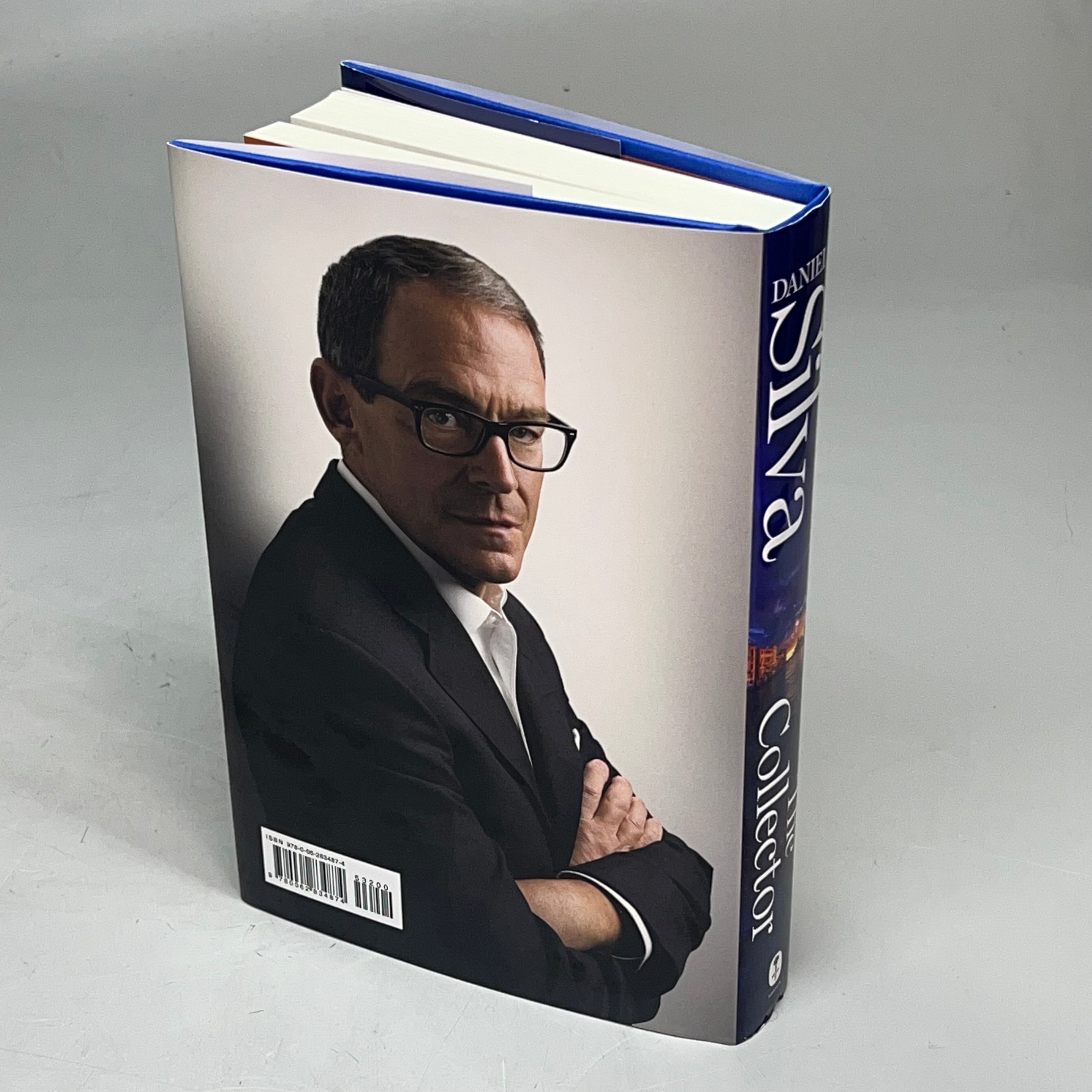 THE COLLECTOR  A Spy Fiction Master Thief Novel By Daniel Silva Hardback Book