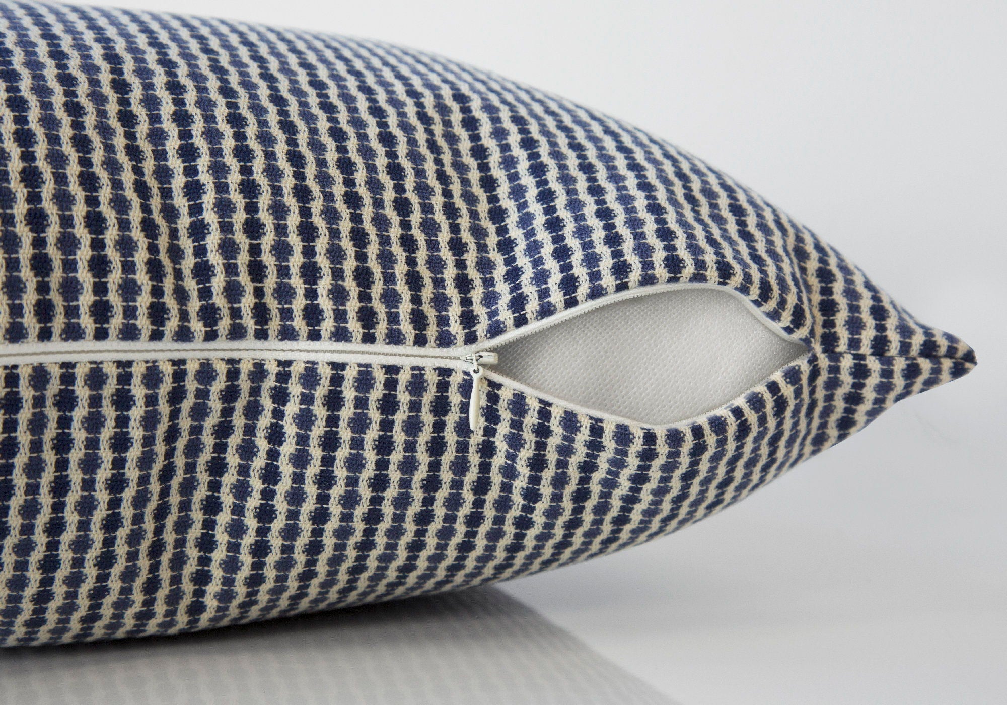 8th Street Square Decorative Throw Pillows with Insert