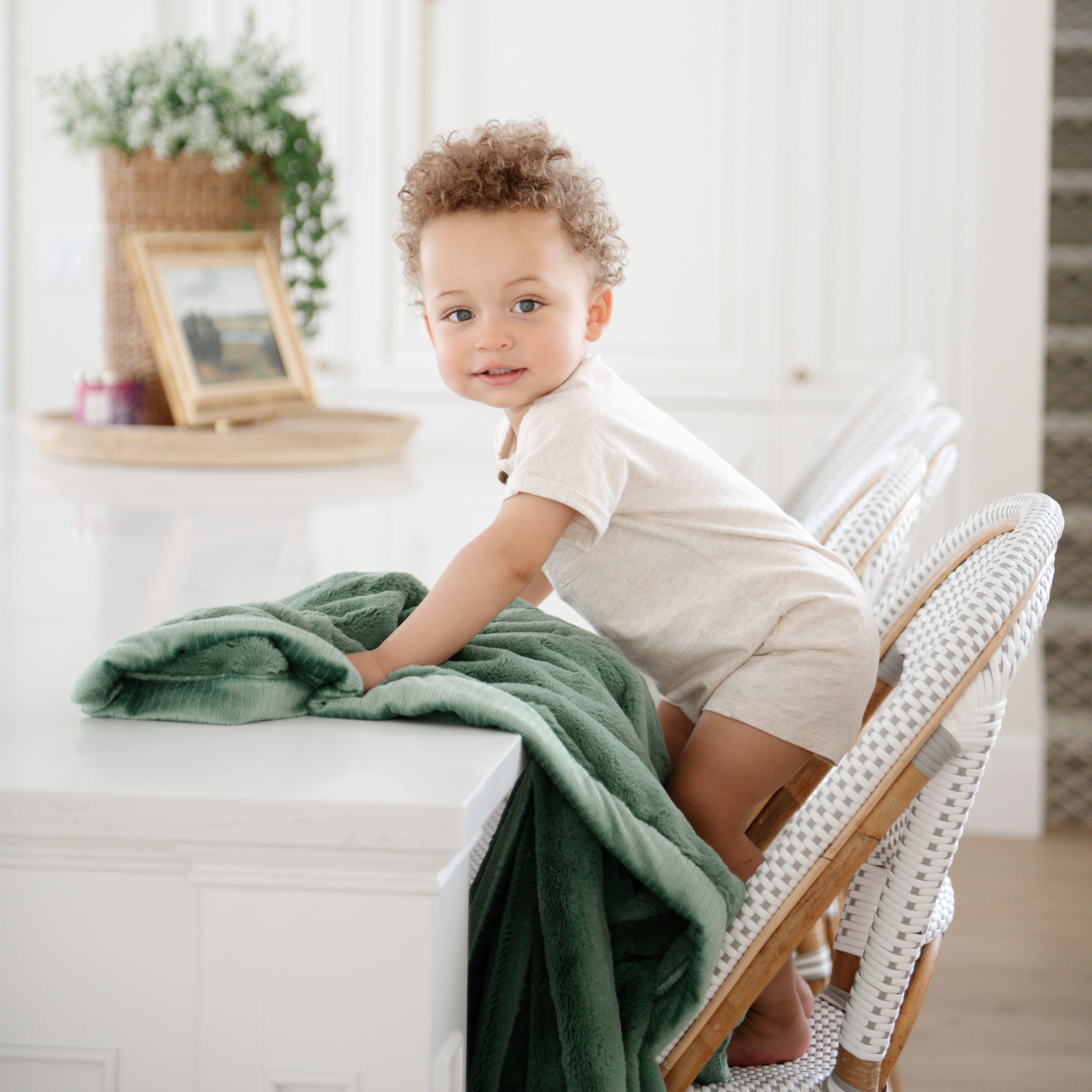 Lush Receiving Blanket 30x40 Inch by Saranoni