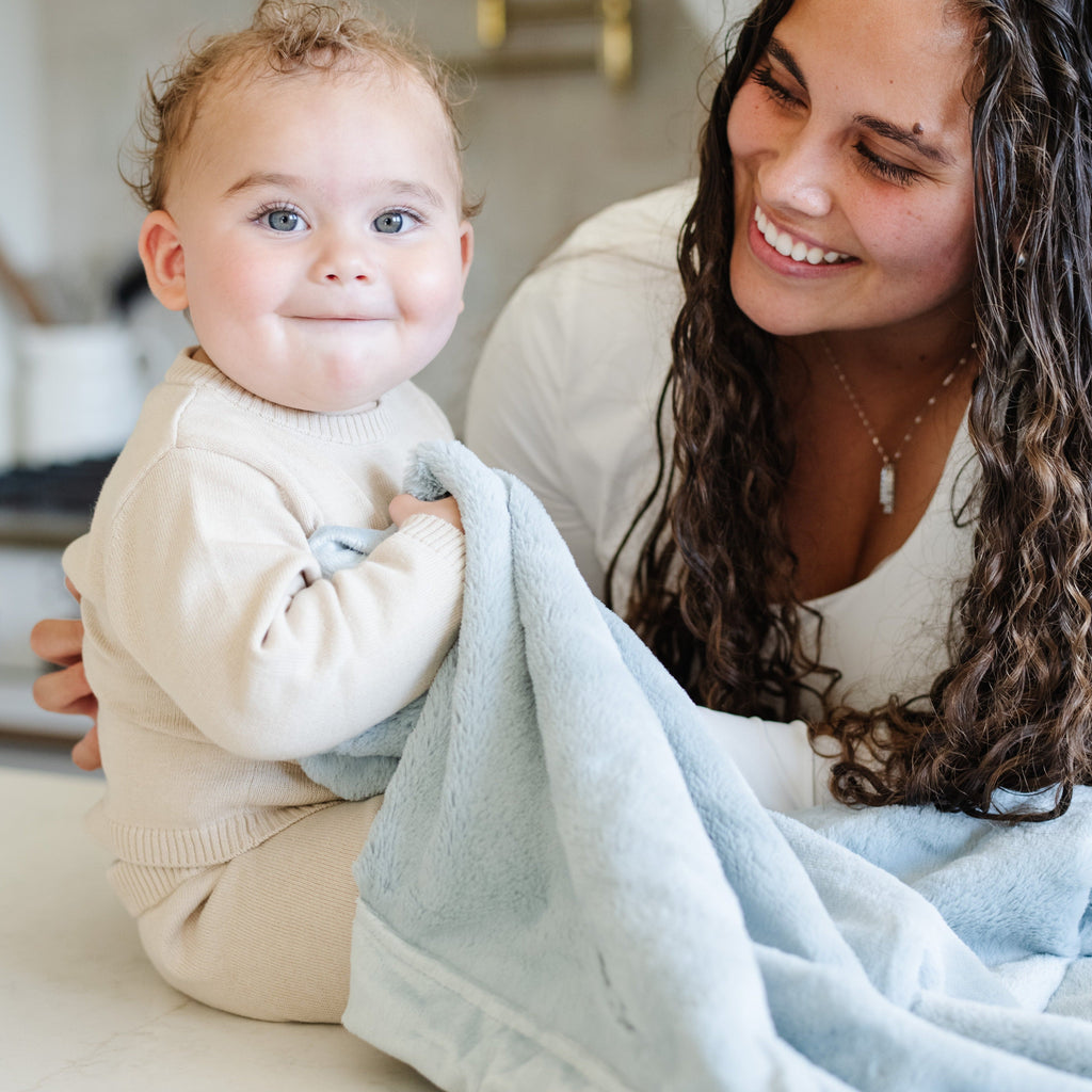 Lush Receiving Blanket 30x40 Inch by Saranoni