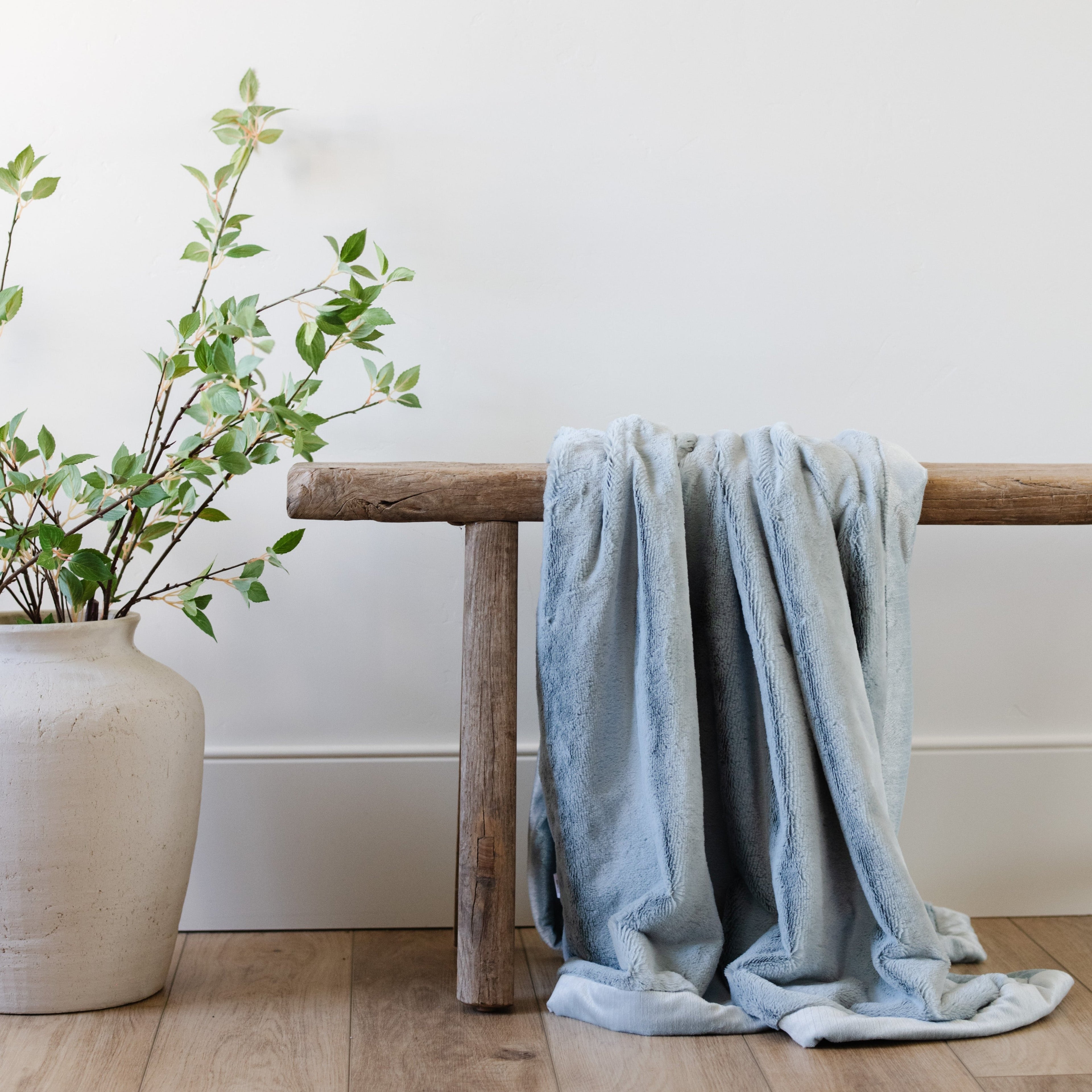 Lush Receiving Blanket 30x40 Inch by Saranoni