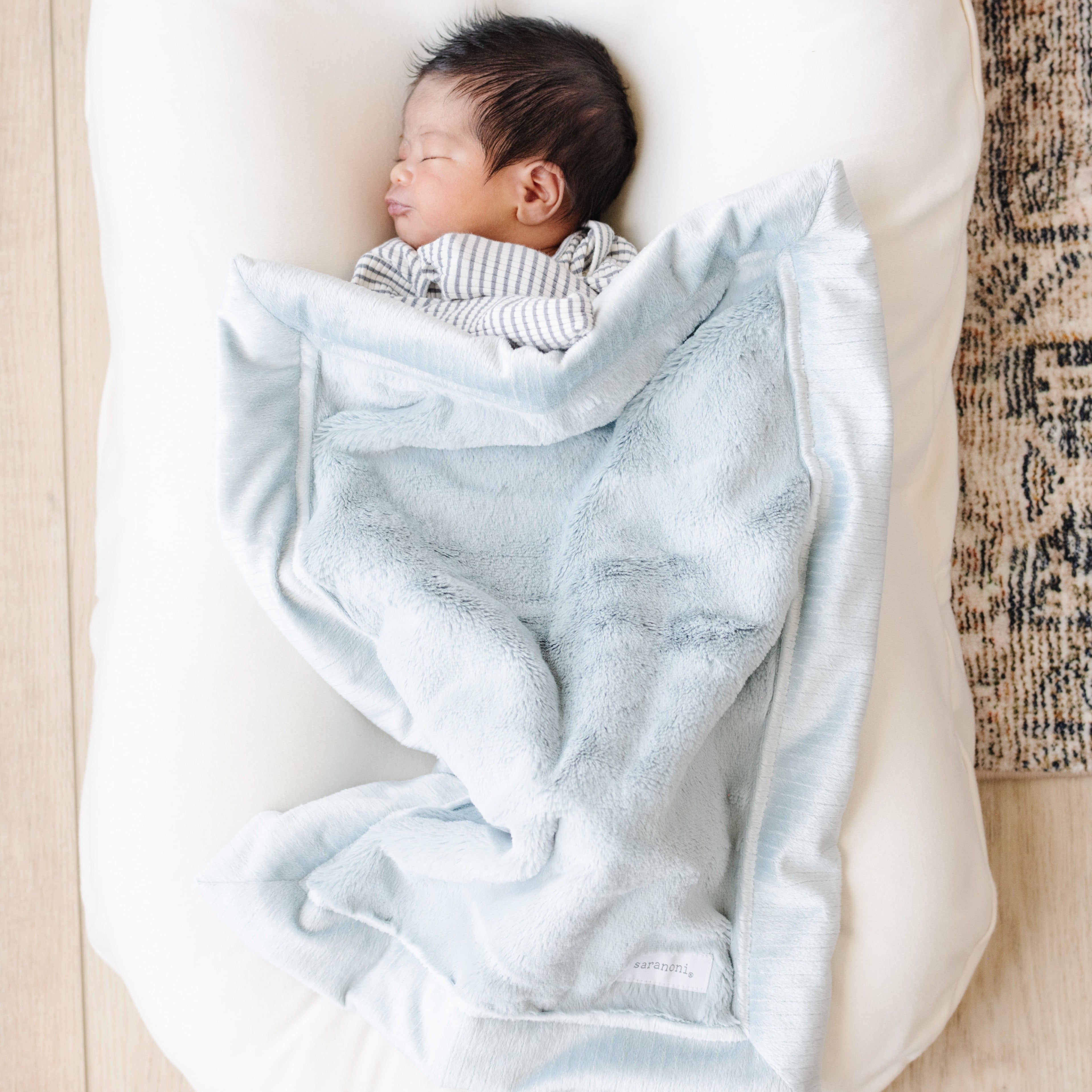 Lush Mini Blankets by Saranoni