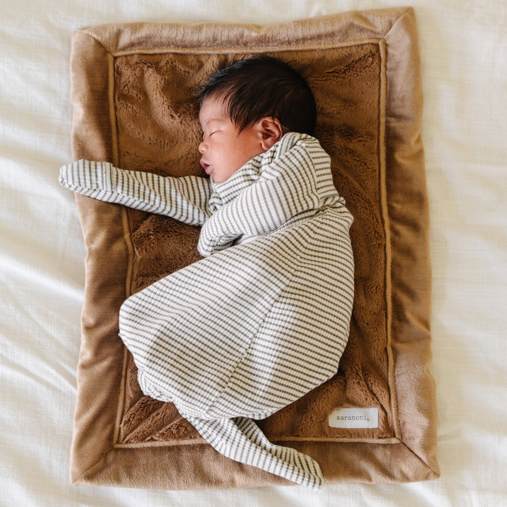 Lush Mini Blankets by Saranoni