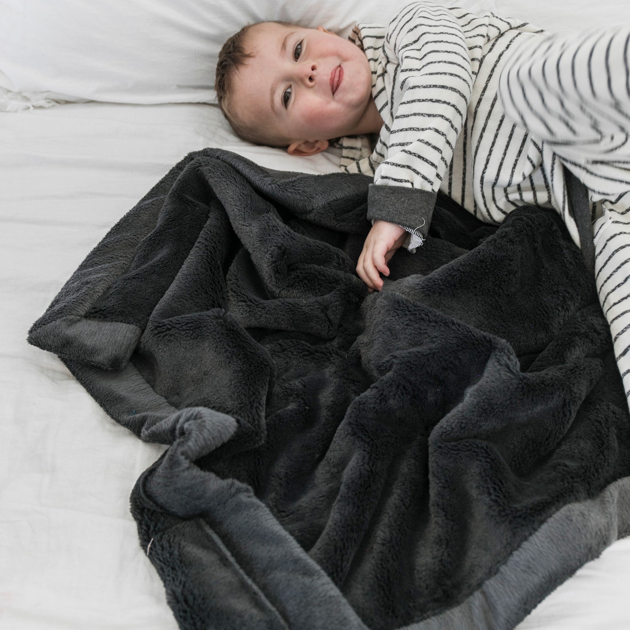 Lush Receiving Blanket 30x40 Inch by Saranoni