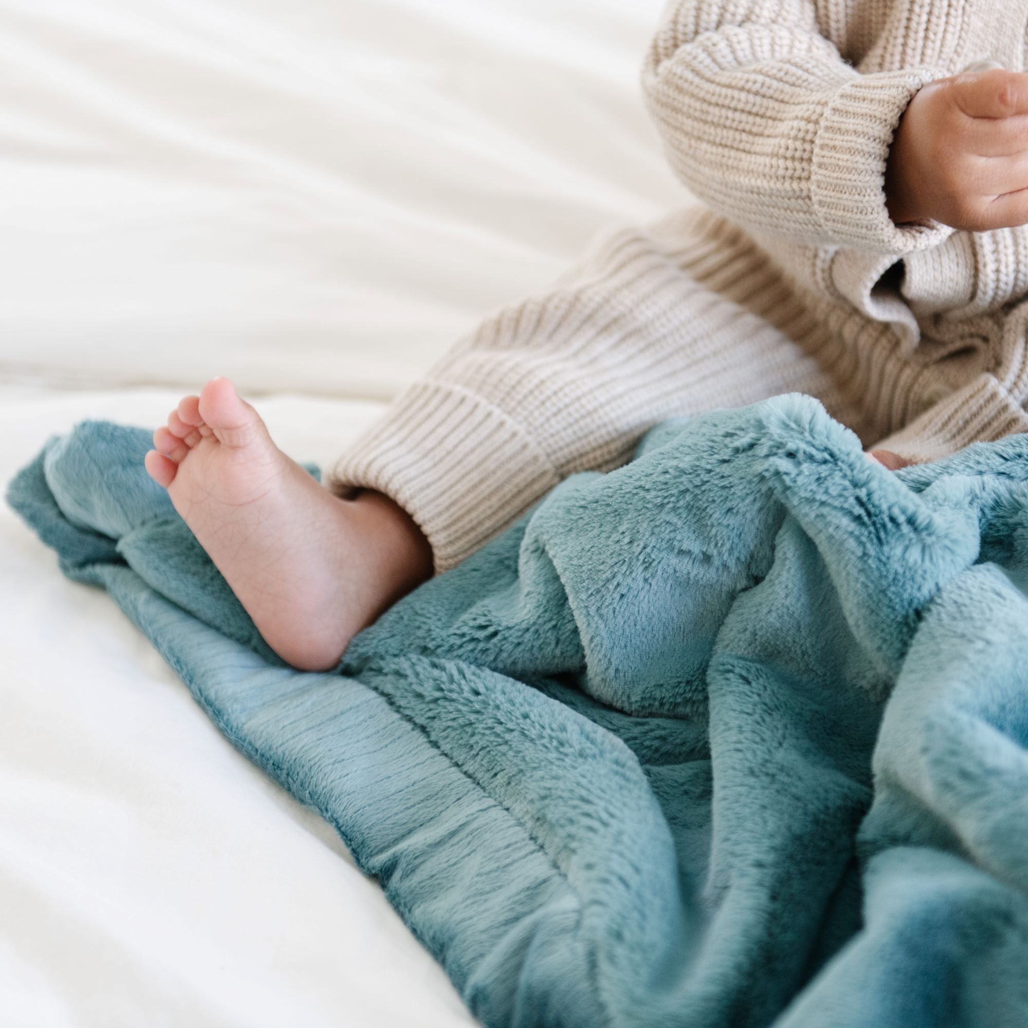 Lush Mini Blankets by Saranoni
