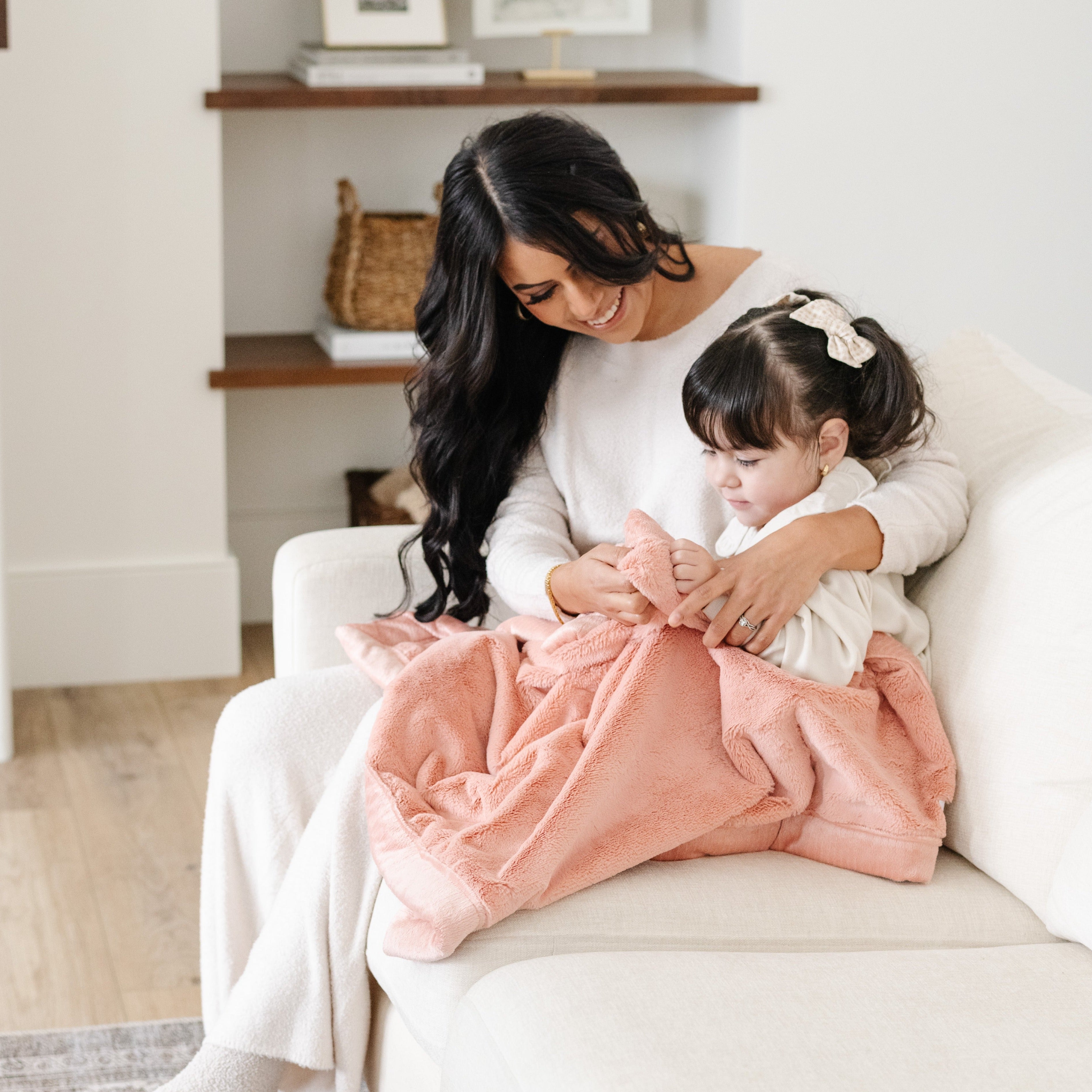 Lush Receiving Blanket 30x40 Inch by Saranoni