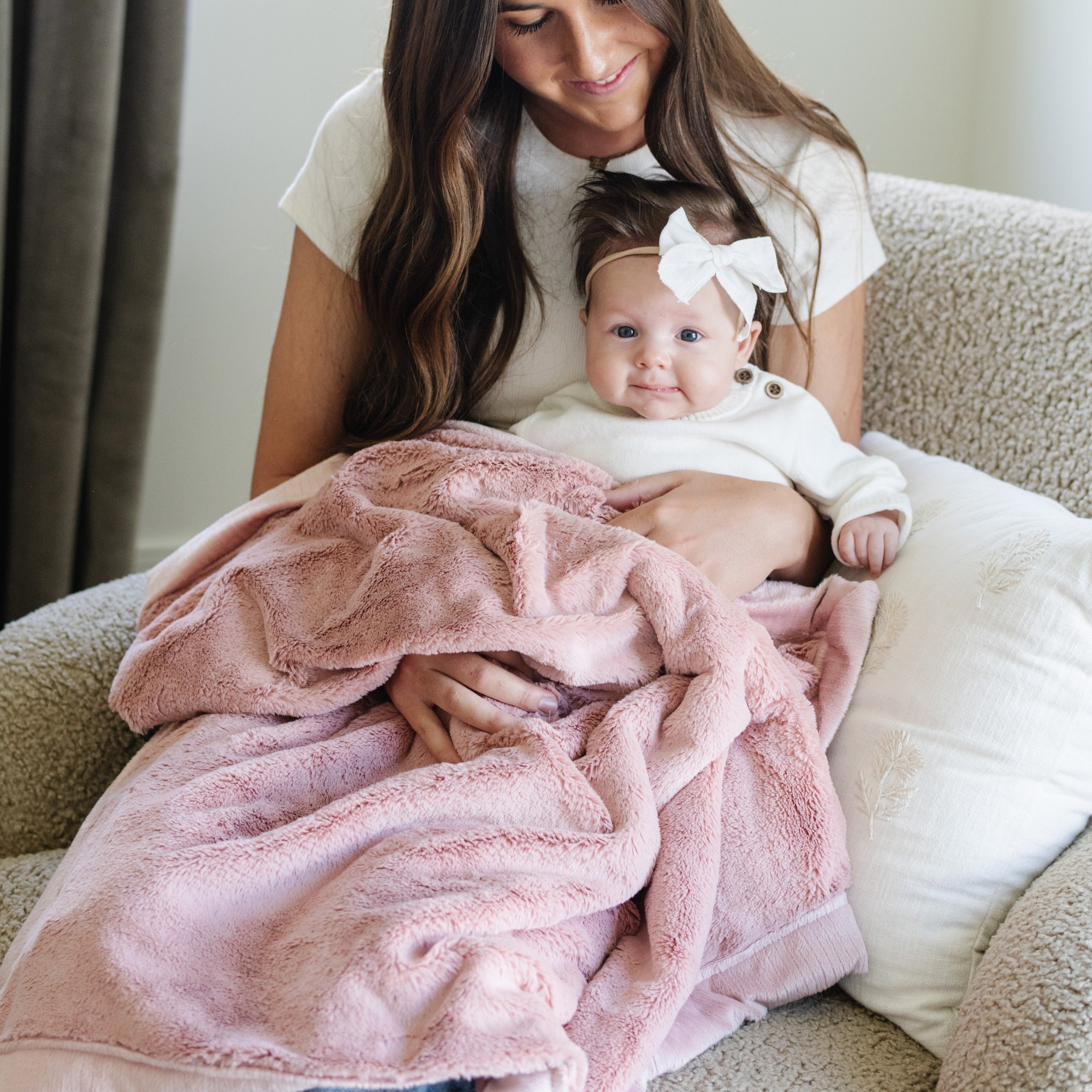 Lush Receiving Blanket 30x40 Inch by Saranoni