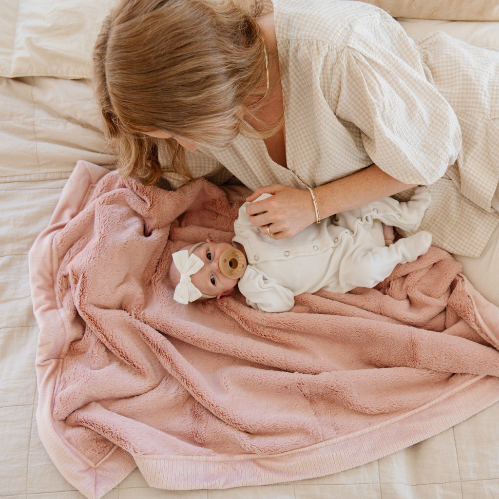 Lush Receiving Blanket 30x40 Inch by Saranoni