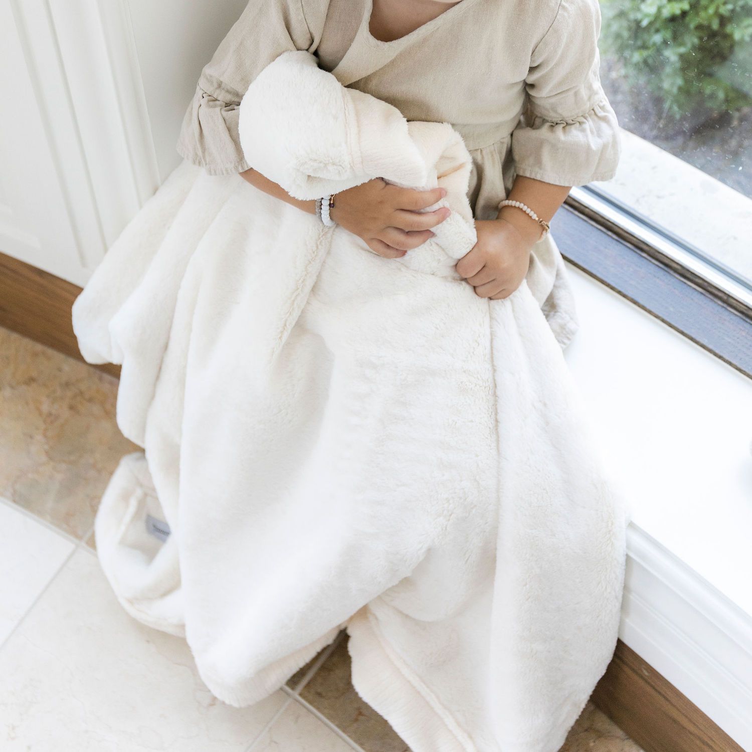 Lush Receiving Blanket 30x40 Inch by Saranoni
