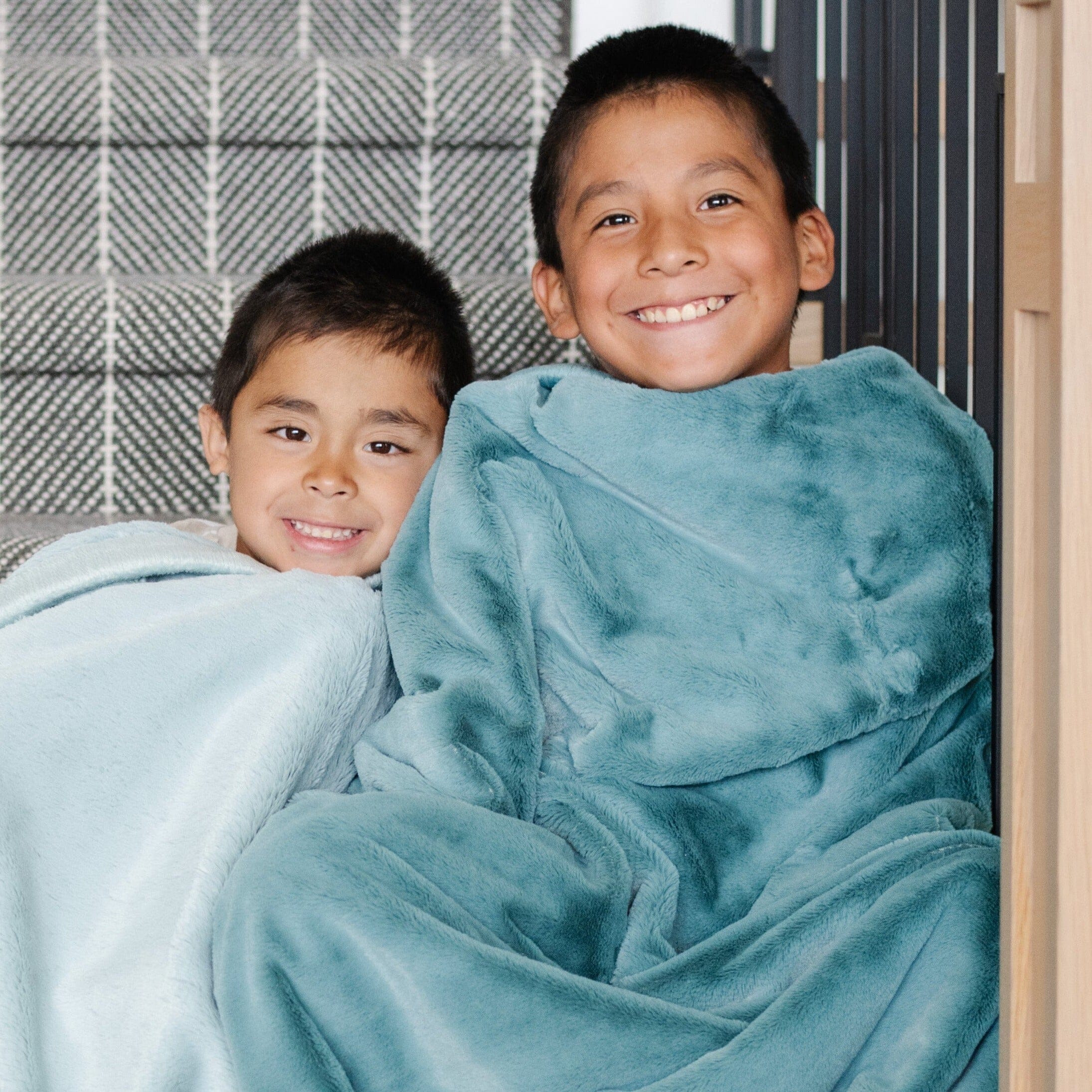 Lush Toddler Blankets by Saranoni