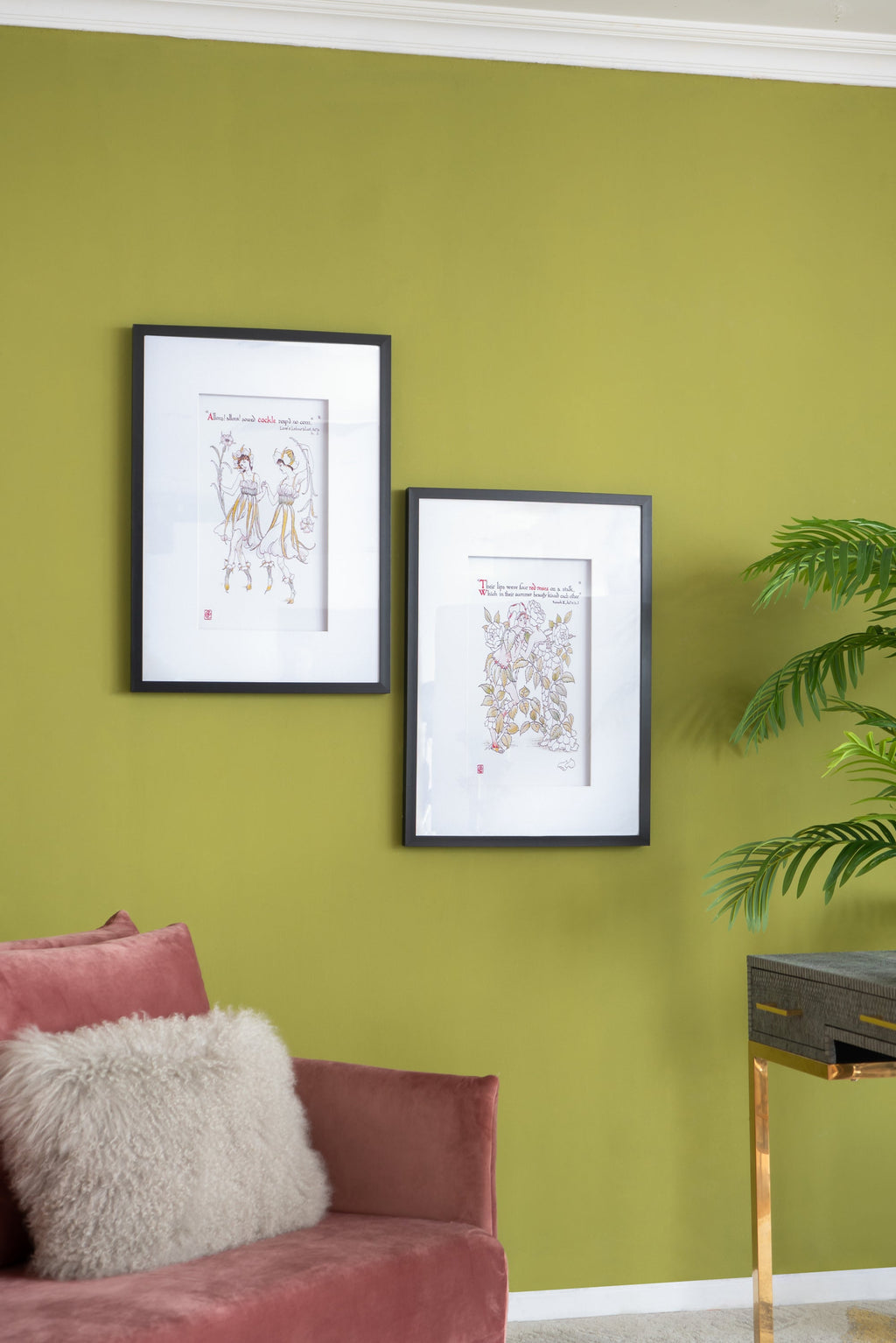 Set of 2 Wall Arts with Black Frames