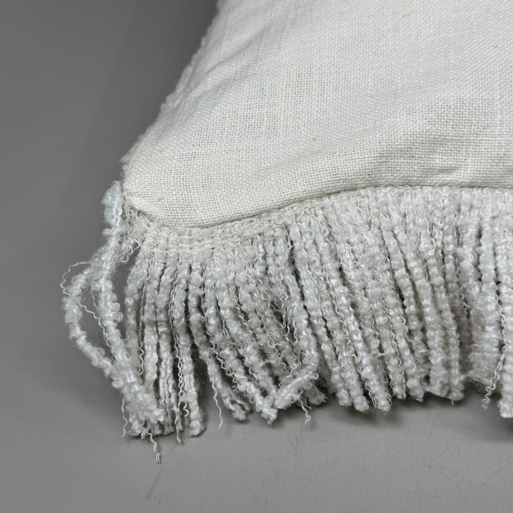 VILLA RN 20"x20" Gantt Pillow in Green/Ivory