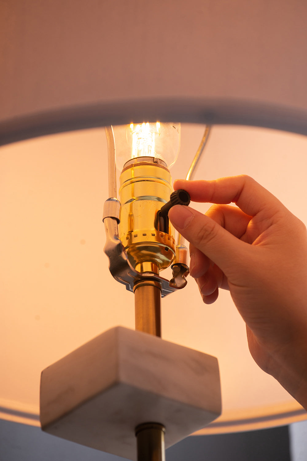 D15x30' Table Lamp with White Marble and Brass Frame