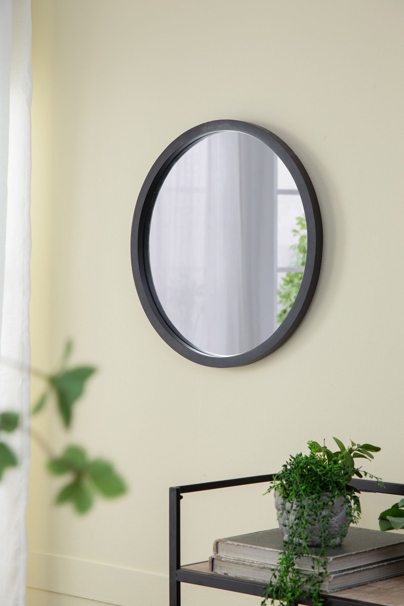 Circle Wall Mirror With Wooden Frame for Living Room