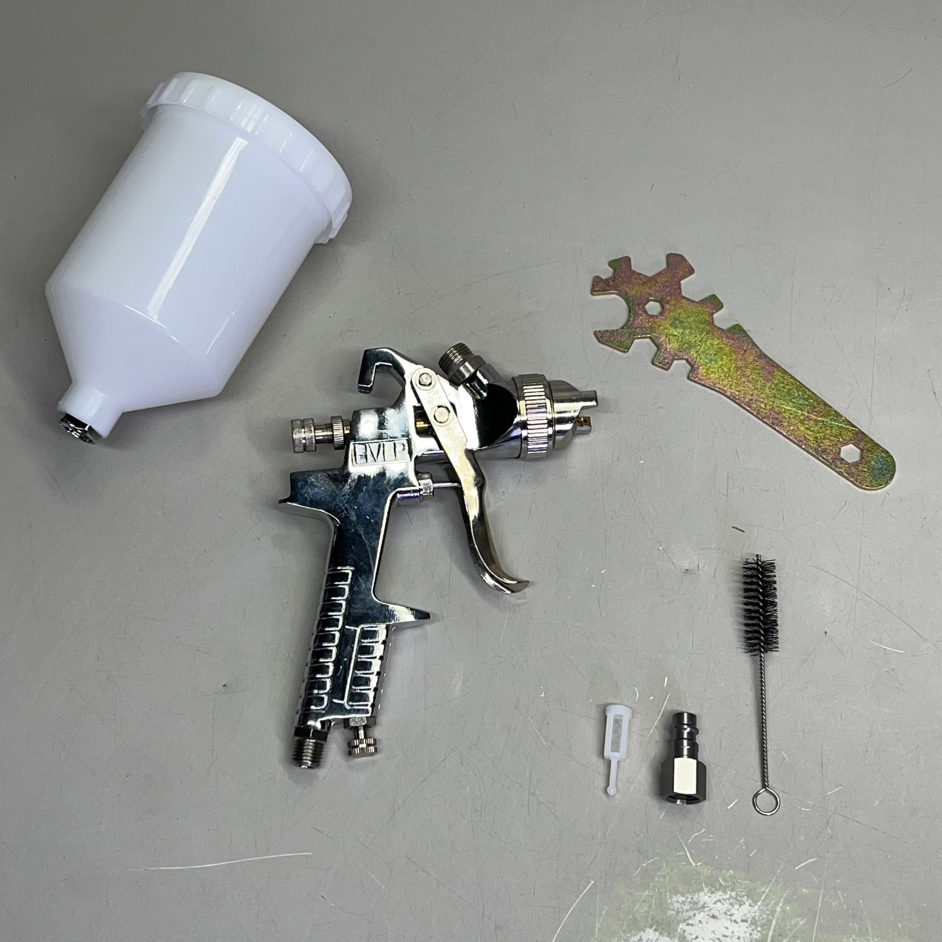 TRU-FLATE Full-Size HVLP Spray Gun-HF  600cc Hopper Sz Clear/Chrome TRFL25575