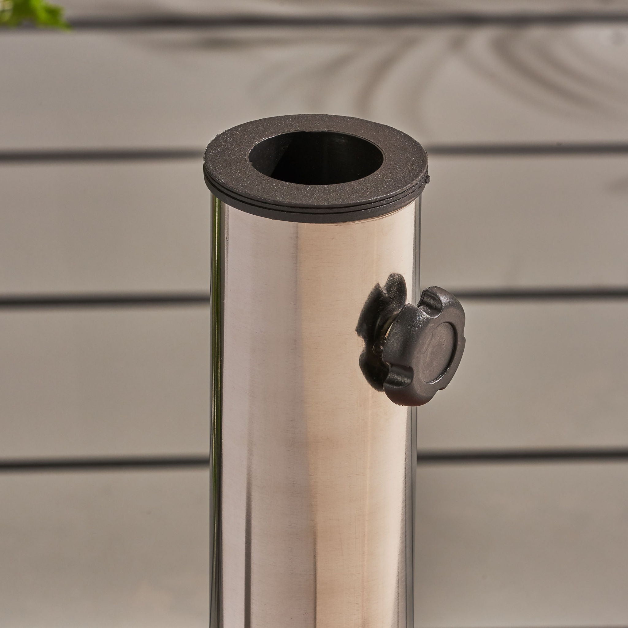 Wheelie - Round Umbrella Base with Stainless Steel Holder