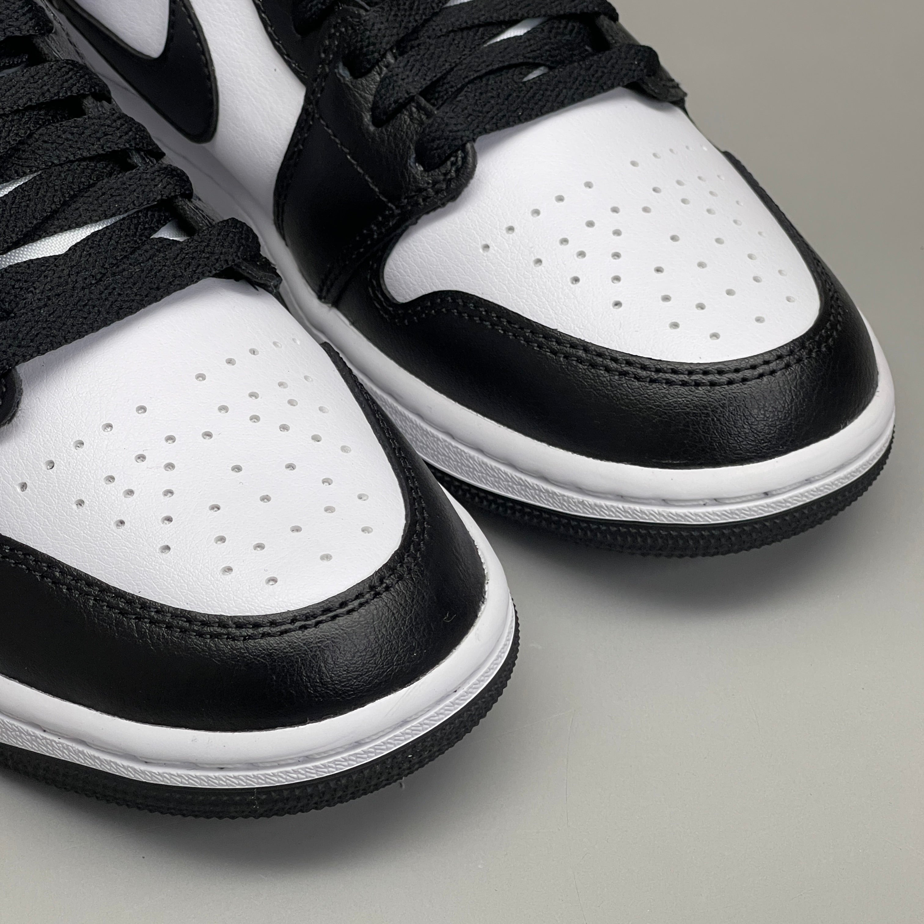 NIKE AIR JORDAN 1 Mid Panda Shoe Women's Sz 11 Black / White DV0991-101 (New)