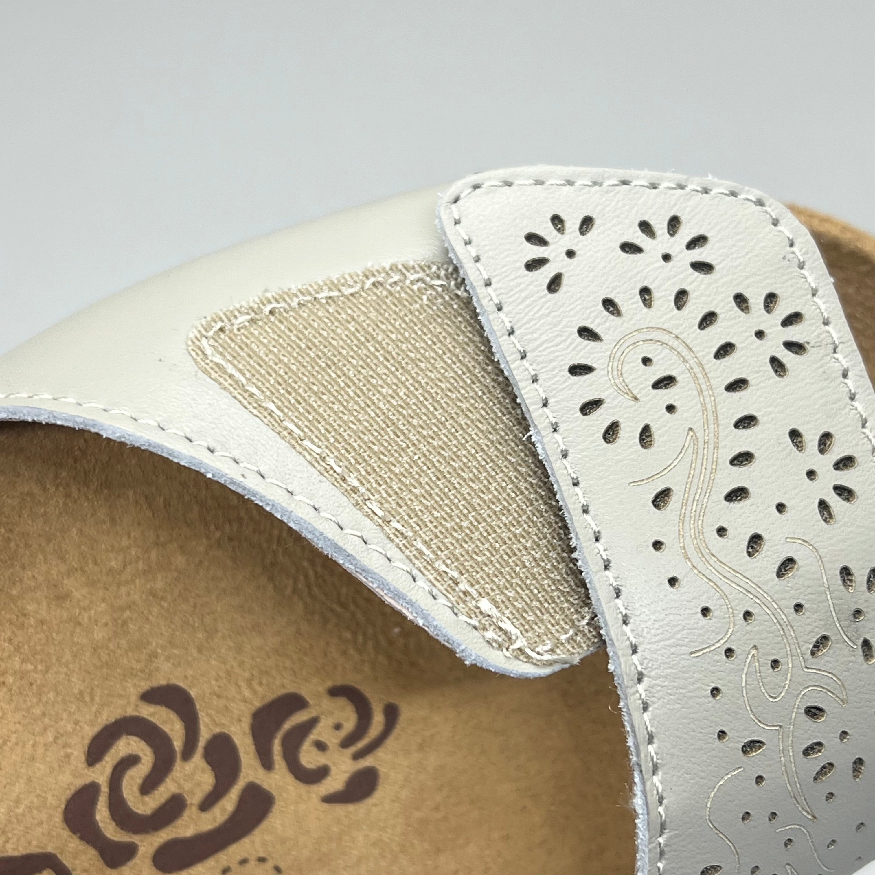 PROPET Wanda Sandal w/Wedge Heel Design Women's Sz 7 XX WIDE (4E) Cream WSX203L