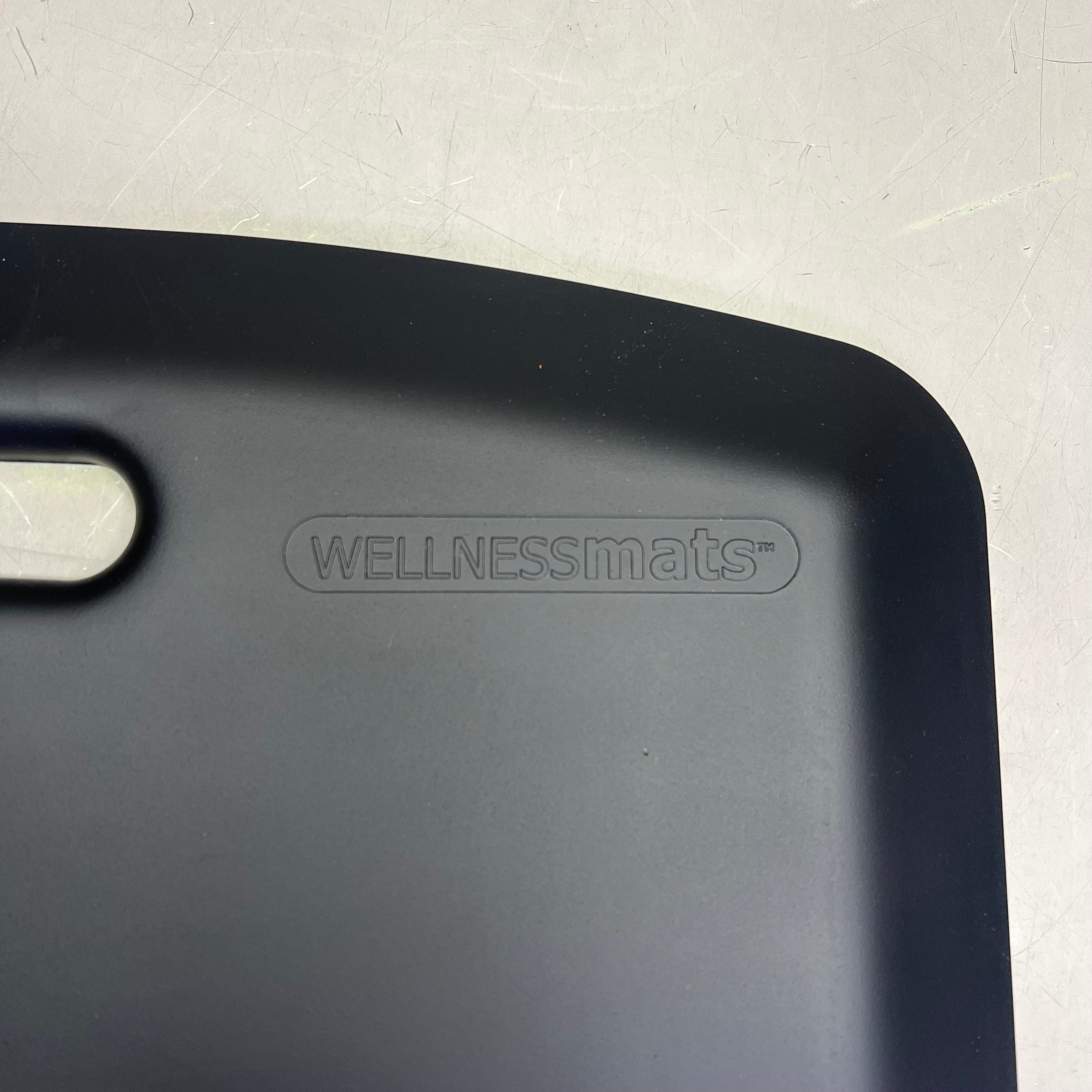 WELLNESSMATS Carry Handle Mobile Foam Mat Made In America 22" x 18" x 3/4" Black
