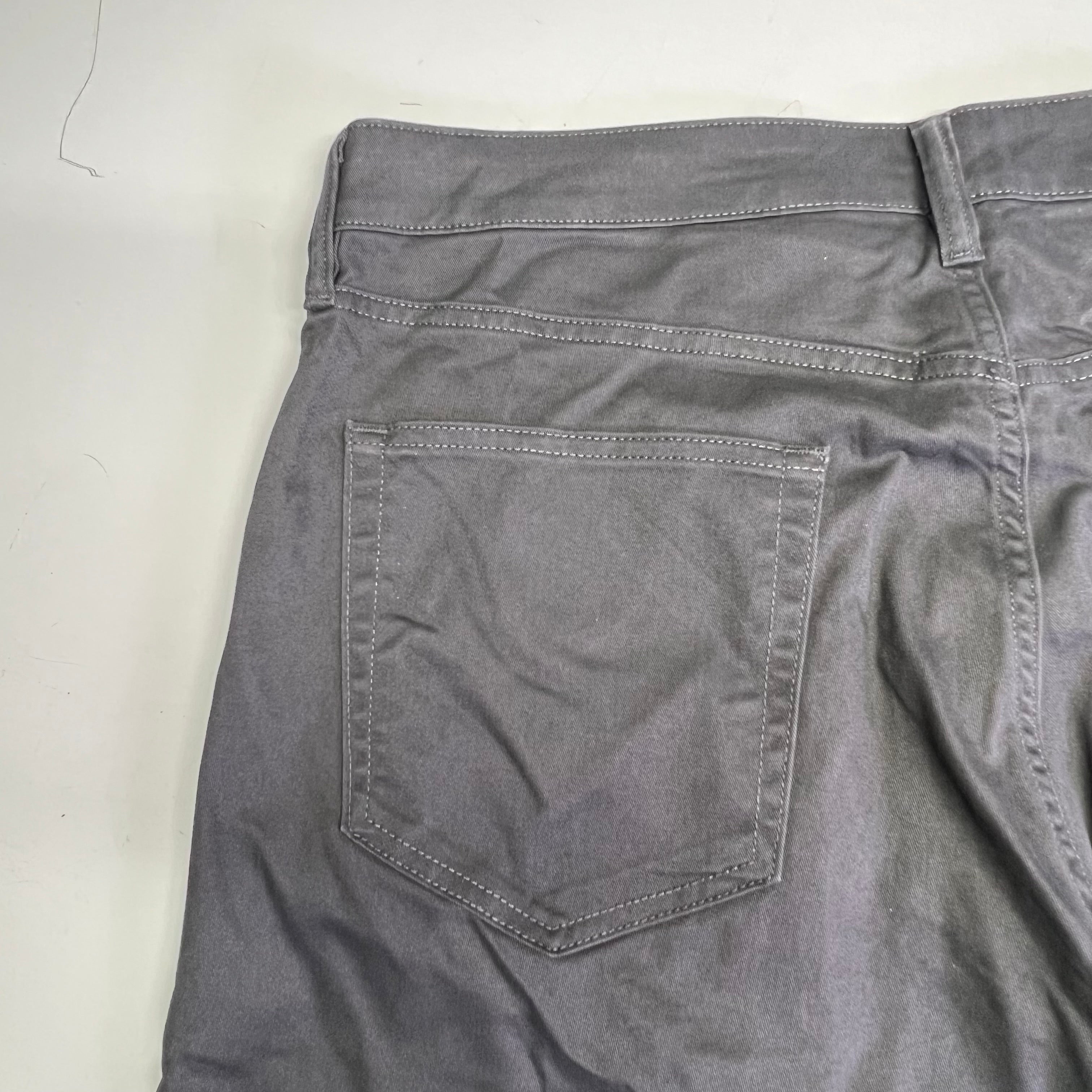 DOCKERS All Seasons Tech Straight Fit Jean Cut Pant Men's Sz 32x30 Steelhead