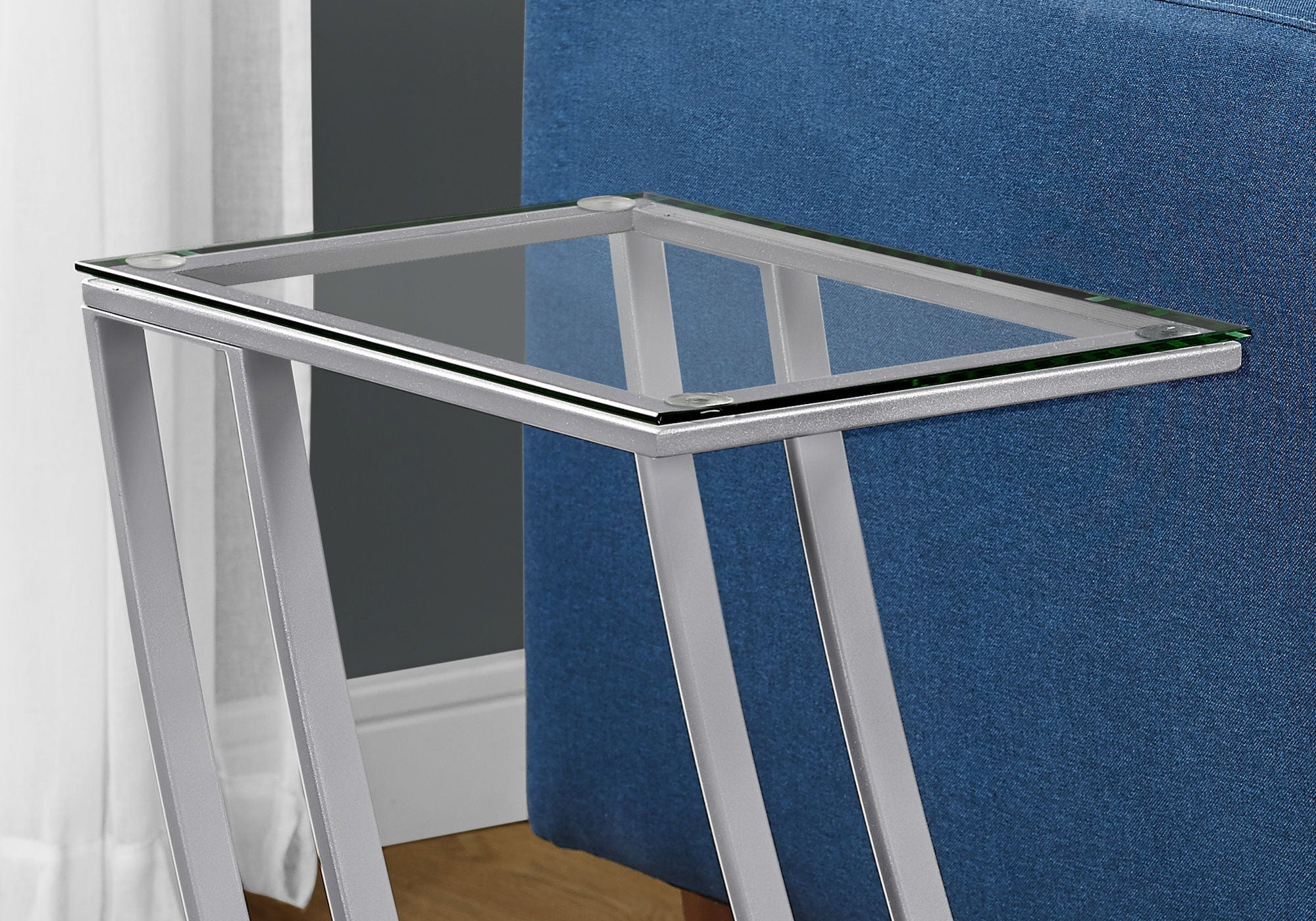 Accent Table C-Shaped with Sturdy Construction