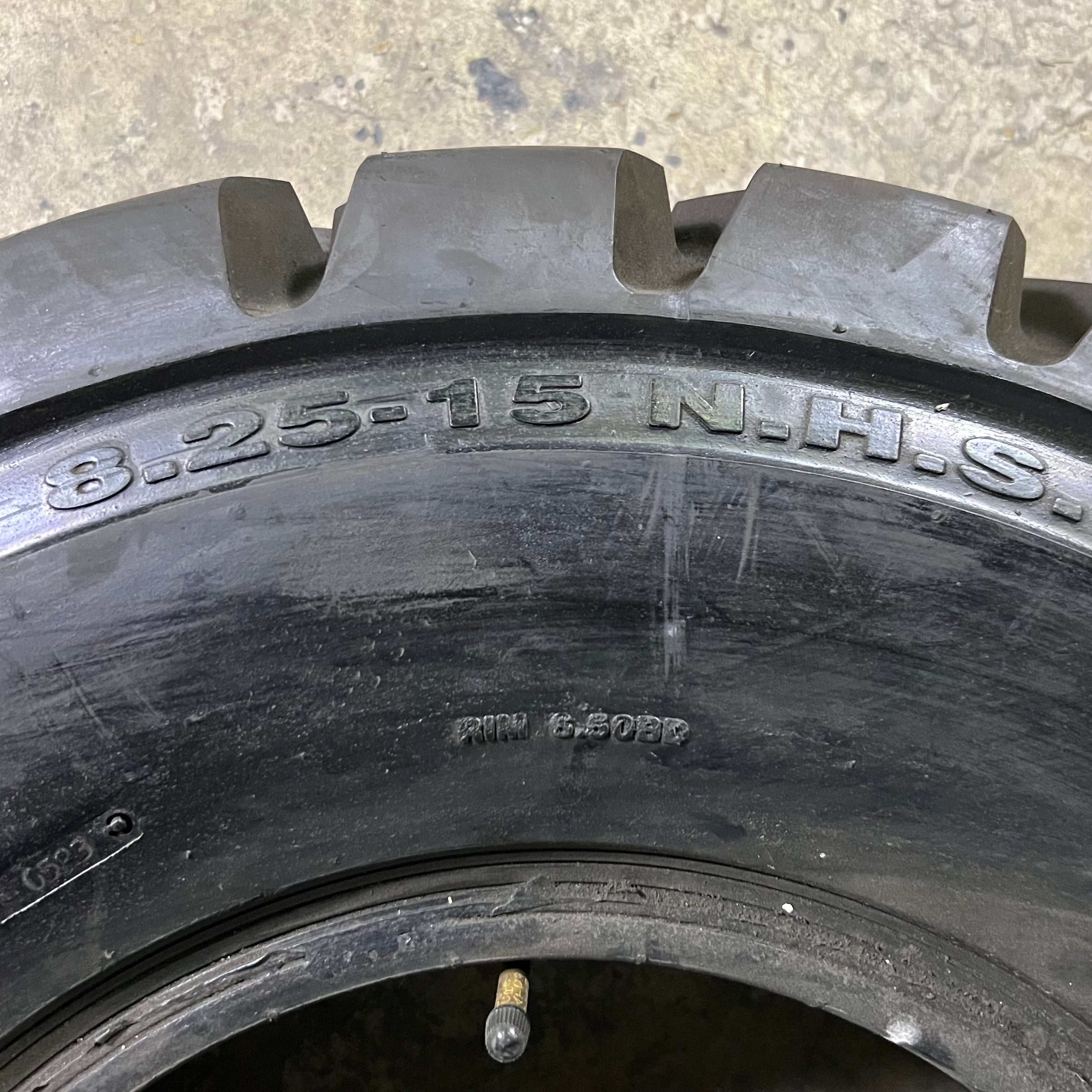 MAXAM Industrial & Forklift Tire Dot 0823 Sz 8.25-15 N.H.S Black MS801