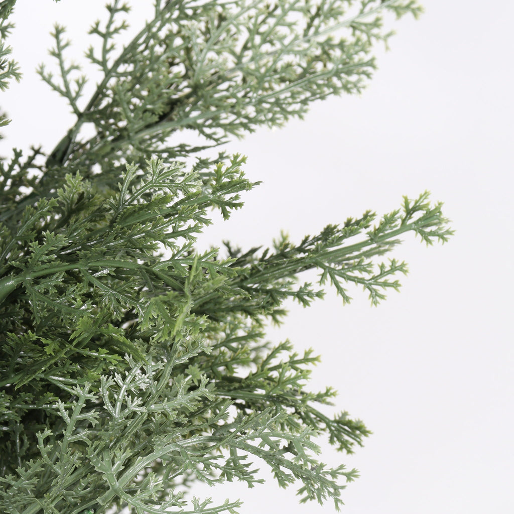 Realistic Artificial Cypress Tree, UV Resistant Indoor / Outdoor Topiary Plant For Decoration - Green Leaves