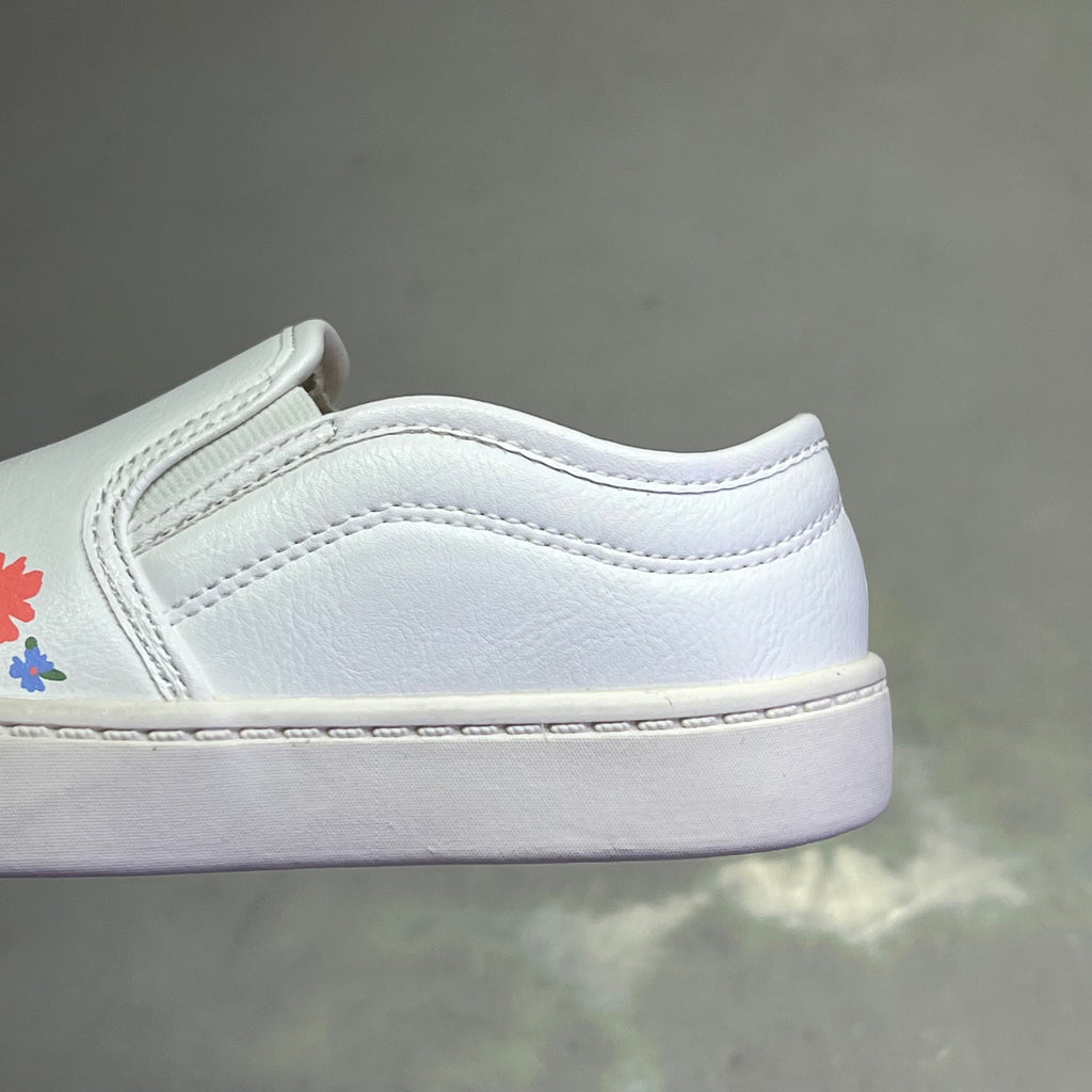 CARTER'S Wipe Clean Floral Slip-On Toddler Shoe Girl's Sz 12 White CF21H03B