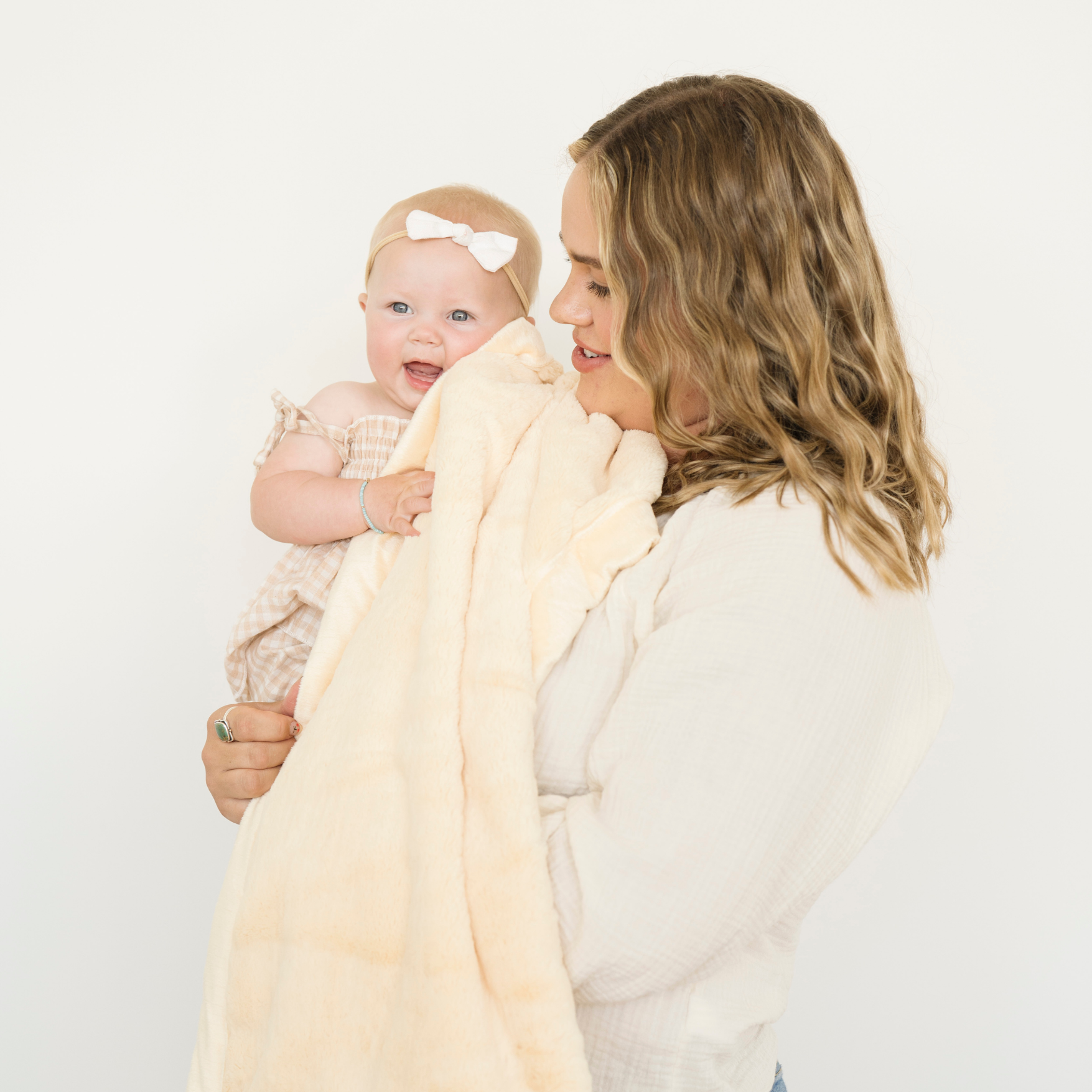 Lush Receiving Blanket 30x40 Inch by Saranoni