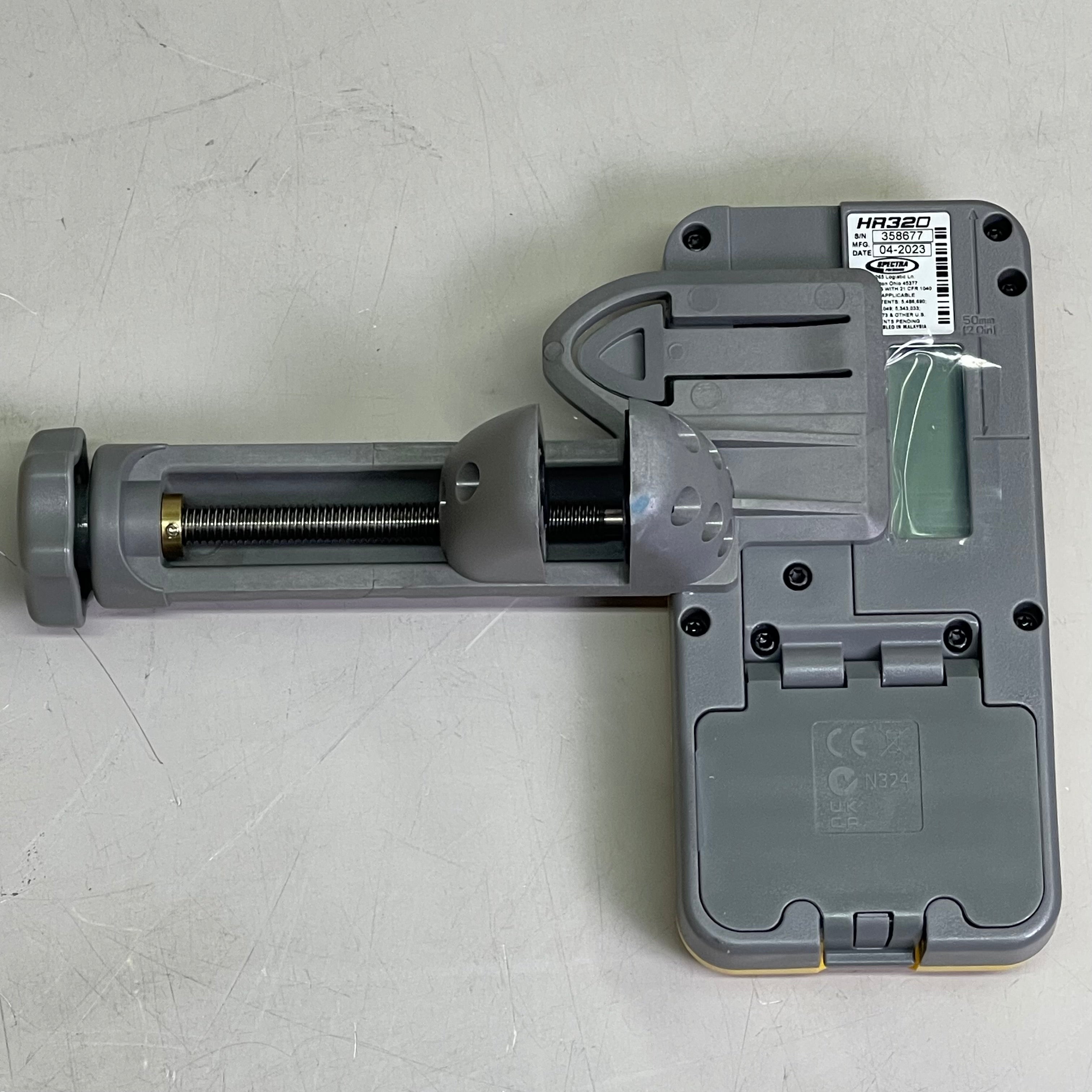 SPECTRA PRESICION Survey Tripod LL100N-3 Self Leveling Laser Level HR320 Receiver