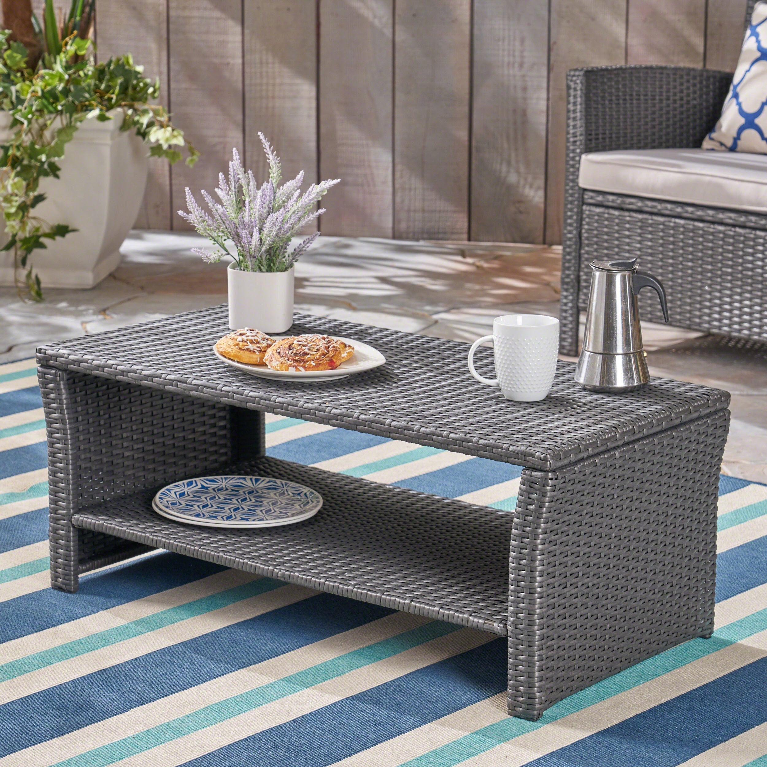 St Lucia Table
