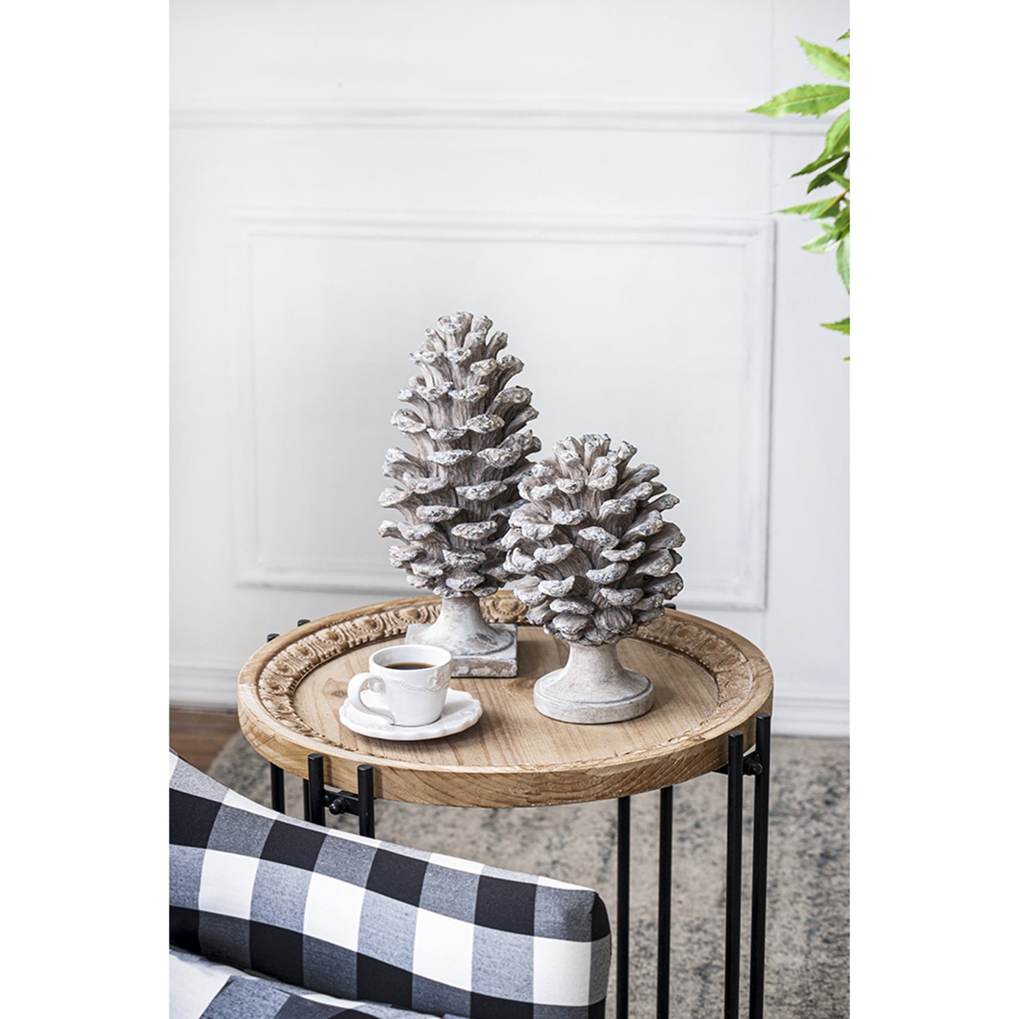 D7x10.5' Pinecone Table Decor