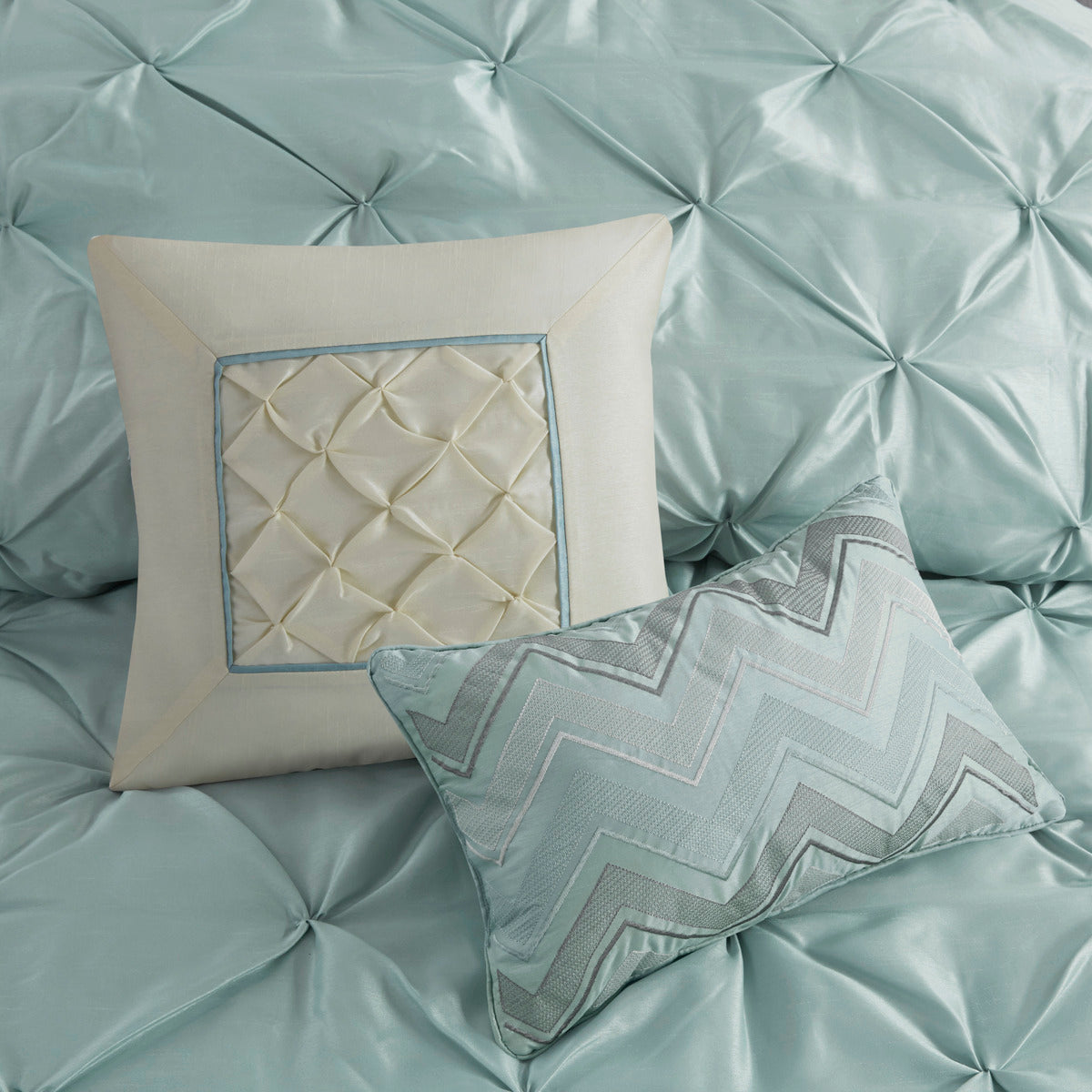 7 Piece Tufted Comforter Set Seafoam California King