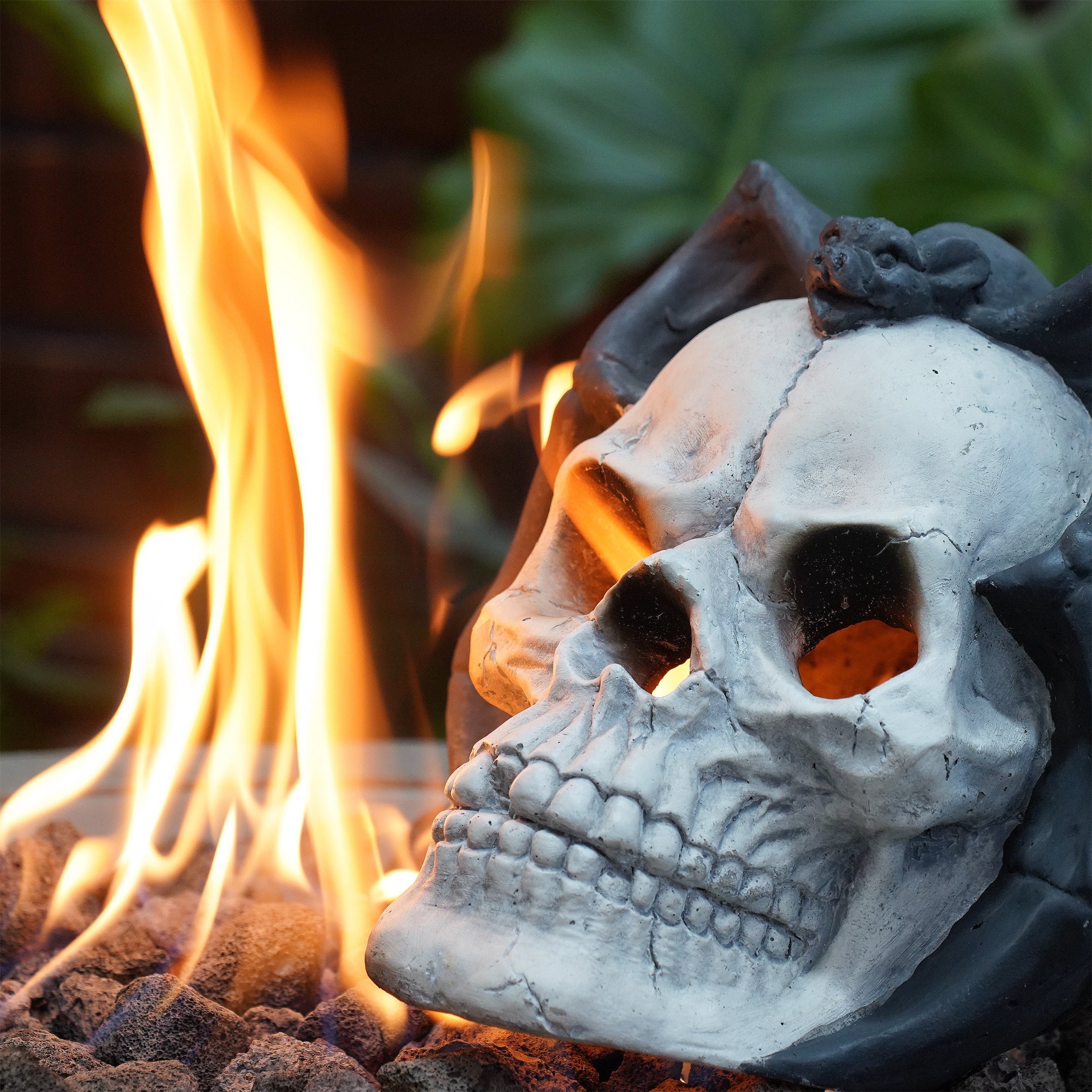 Hand-Welded Fire Pit Skull That Channels Halloween Flame