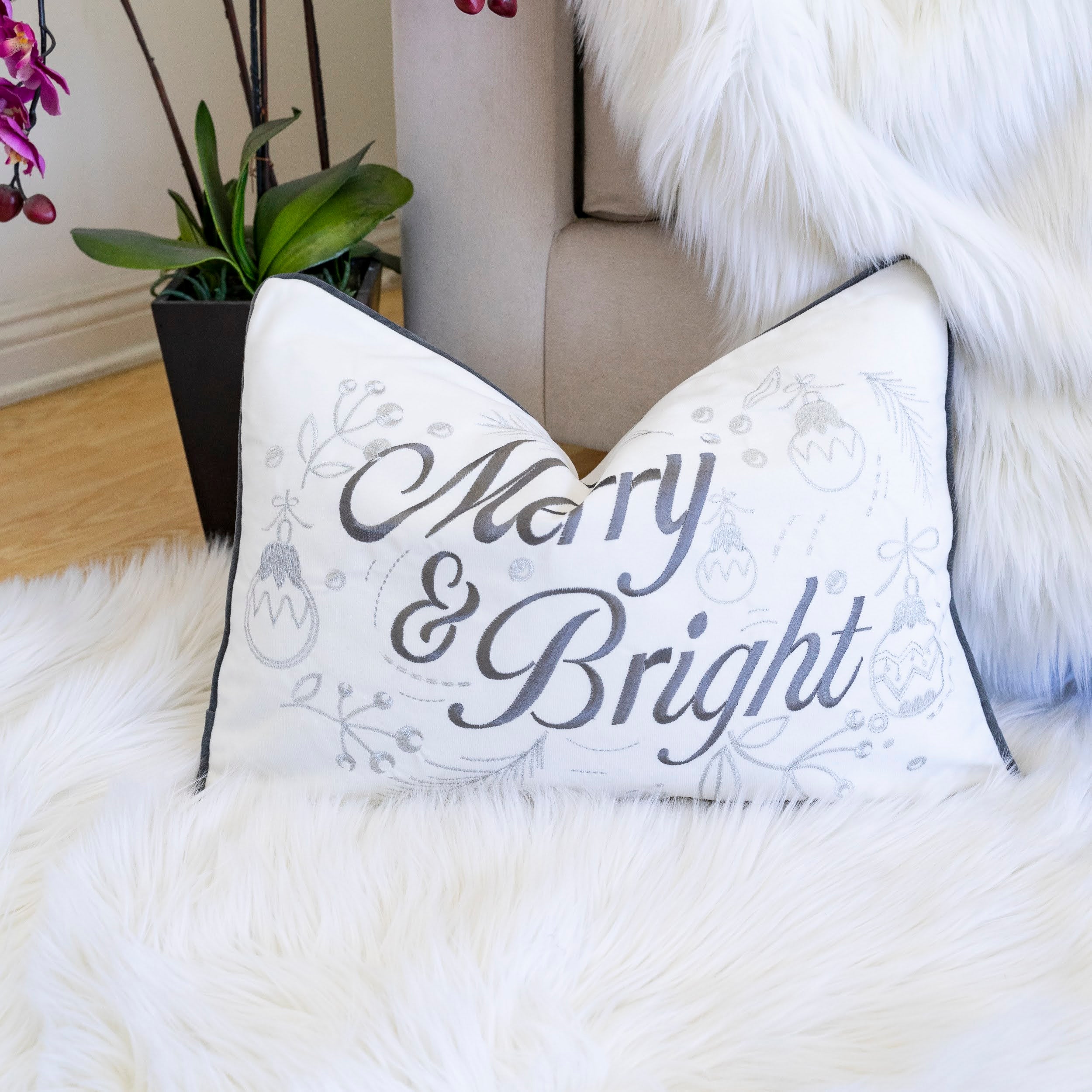 Merry & Bright Christmas Throw Pillow – 14x20 Velvet Lumbar Cushion