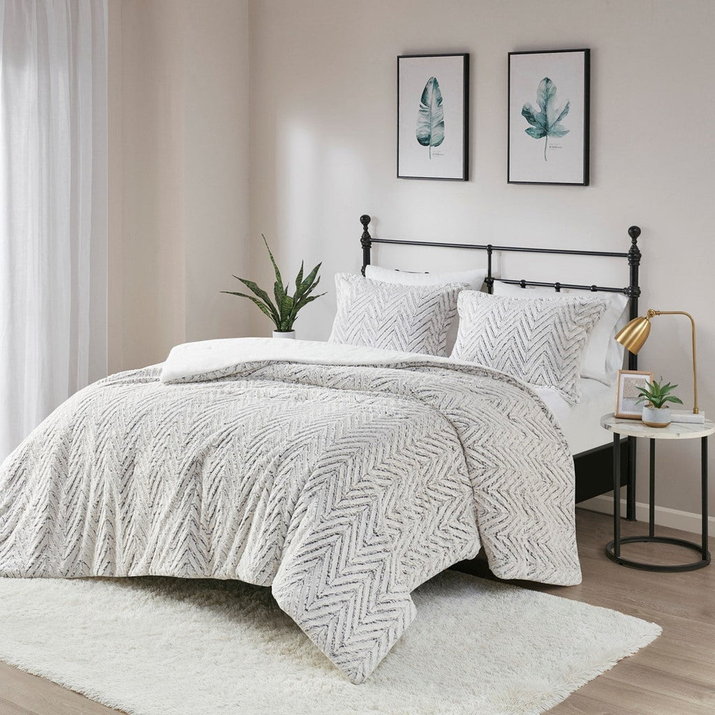 Full/Queen Ultra Plush Down Alternative Comforter Set