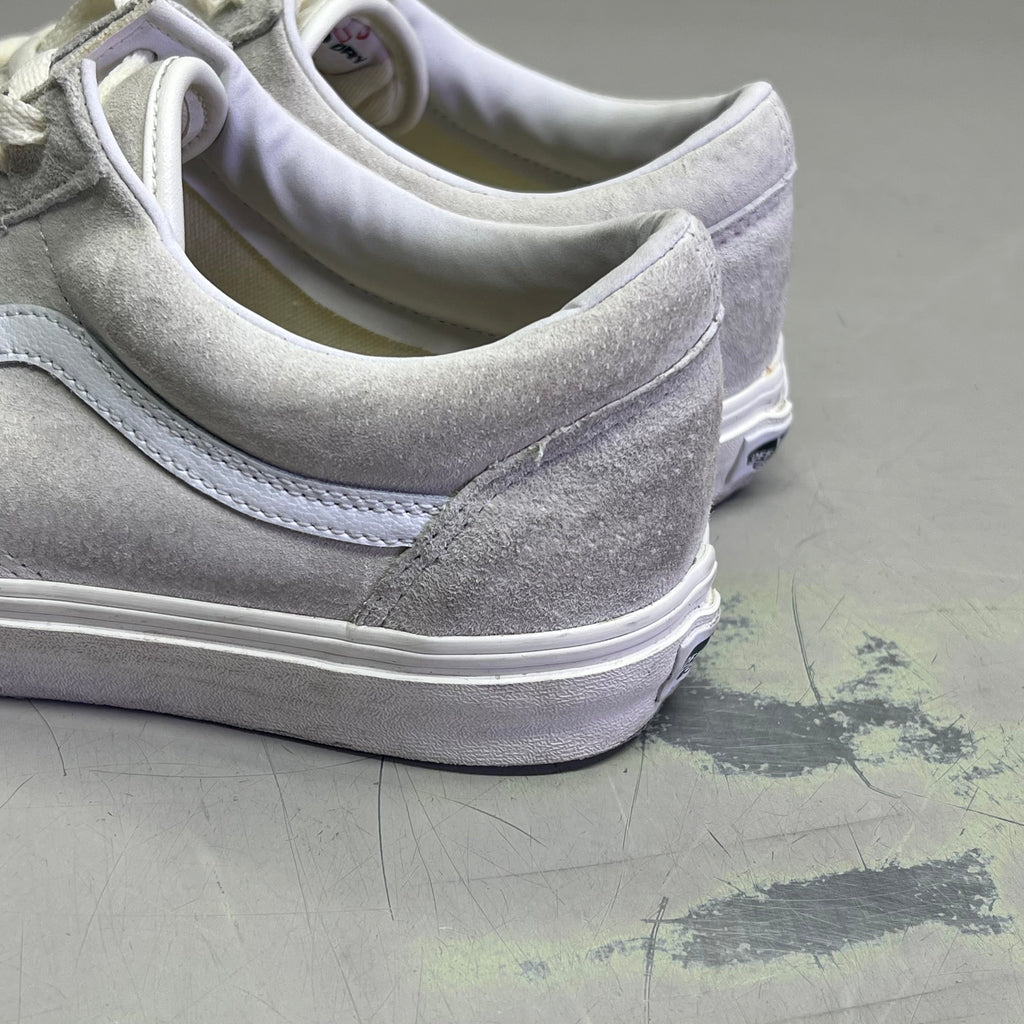 VANS Old Skool Lowpro Suede Sneakers  Men's Sz 11 Off White (Pre-Owned)