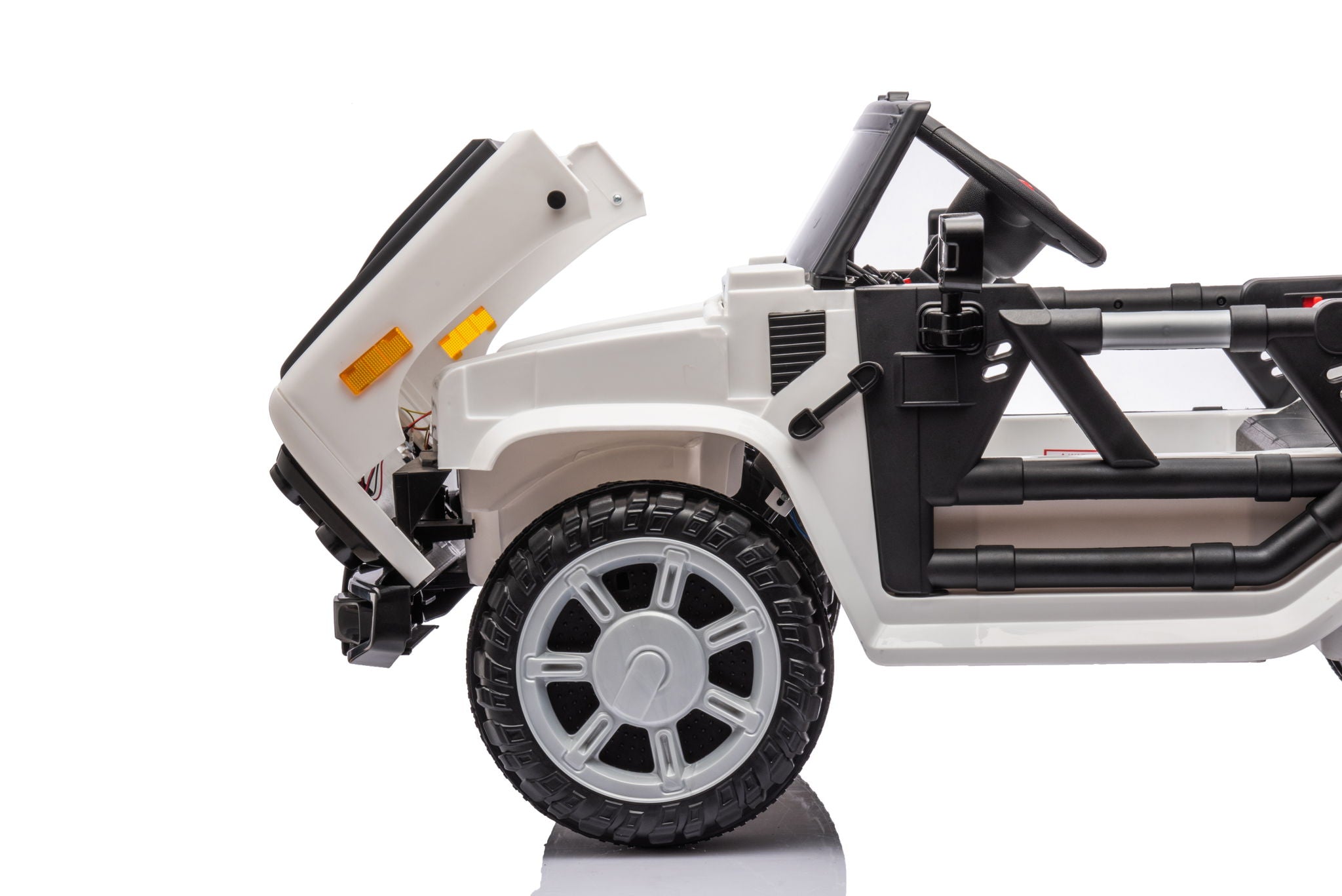 12V7A 30W*2 Four-Wheel Drive Seat One Button Start, Forward And Backward, High And Low Speed, Music, Front Light, Power Display, Two Doors Can Open, 2.4G R / C, Seat Belt Four Wheel Absorber