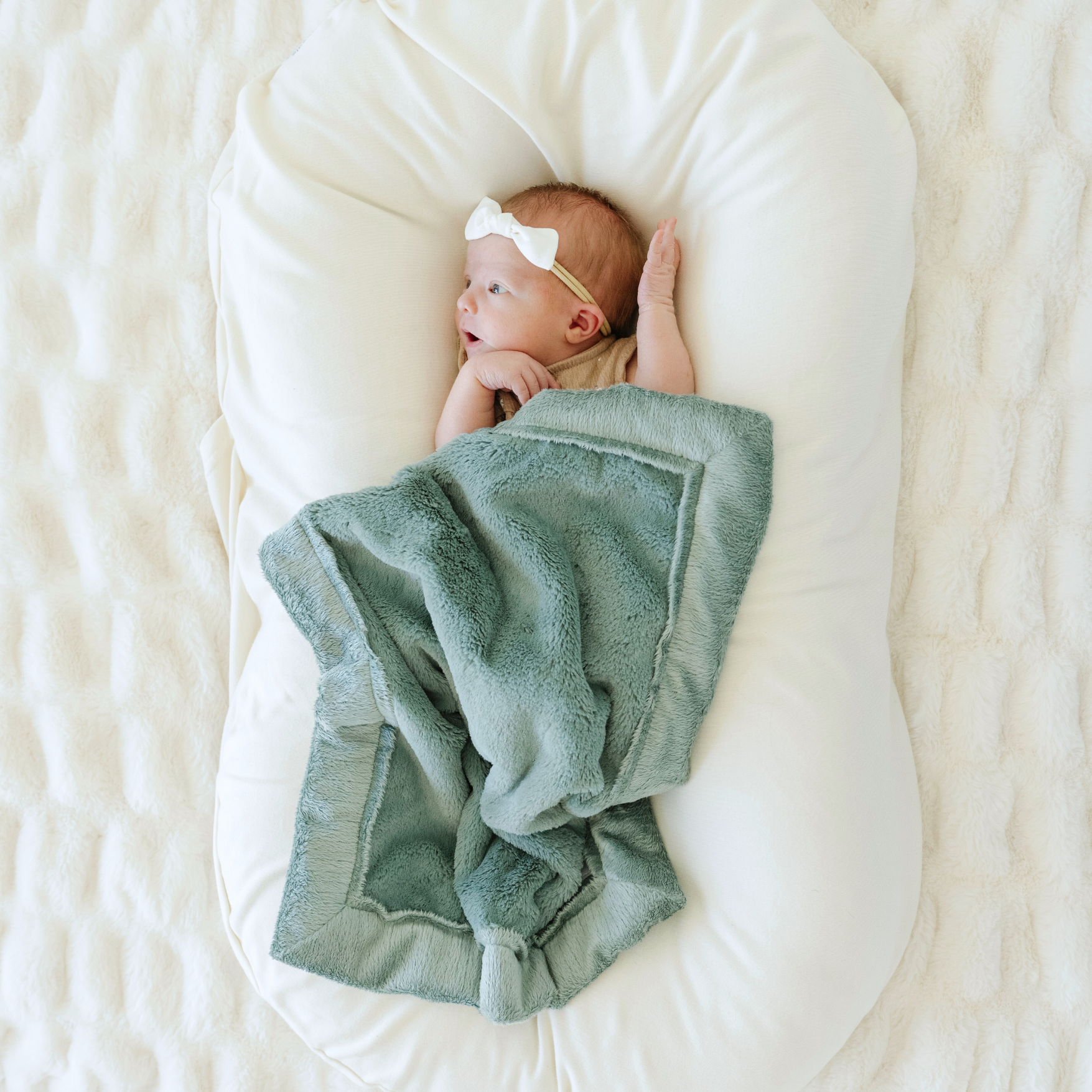 Lush Mini Blankets by Saranoni