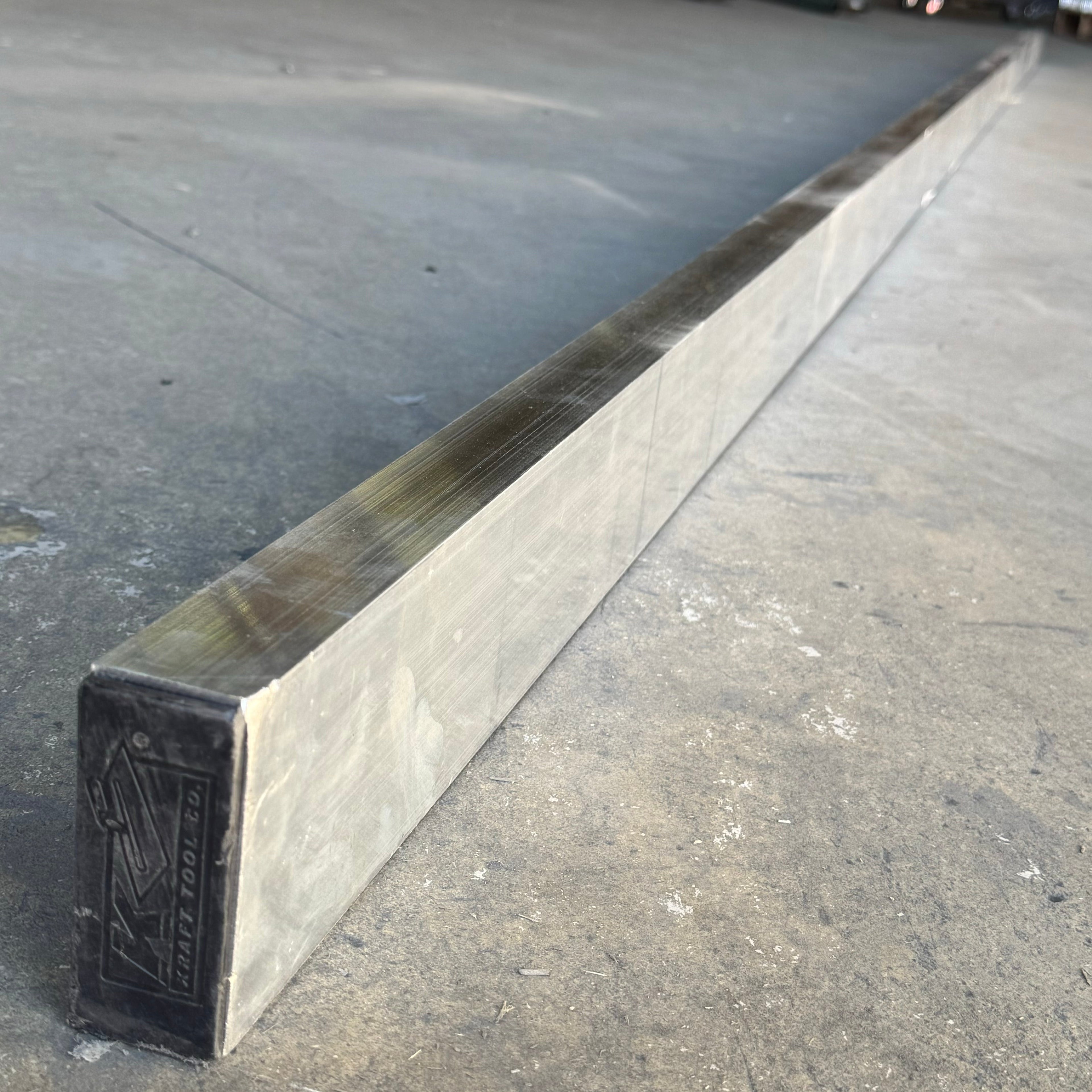 KRAFT TOOL CO. Striker Screed 120” x 1 1/2” x 3 1/2” CC612AL