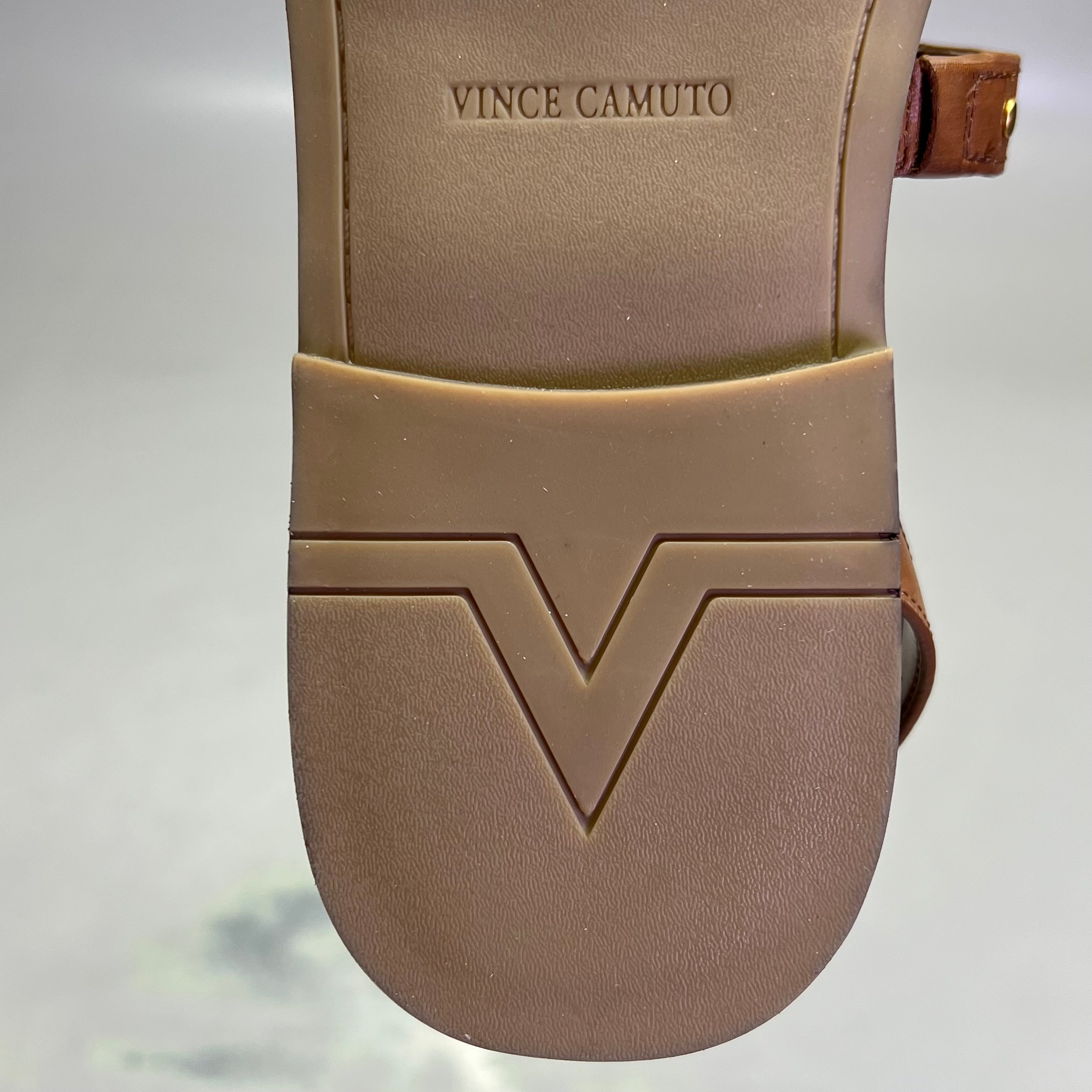 VINCE CAMUTO Leather Studded Gladiator Sandals Women's Sz 8.5M Caramelo VC-Claira