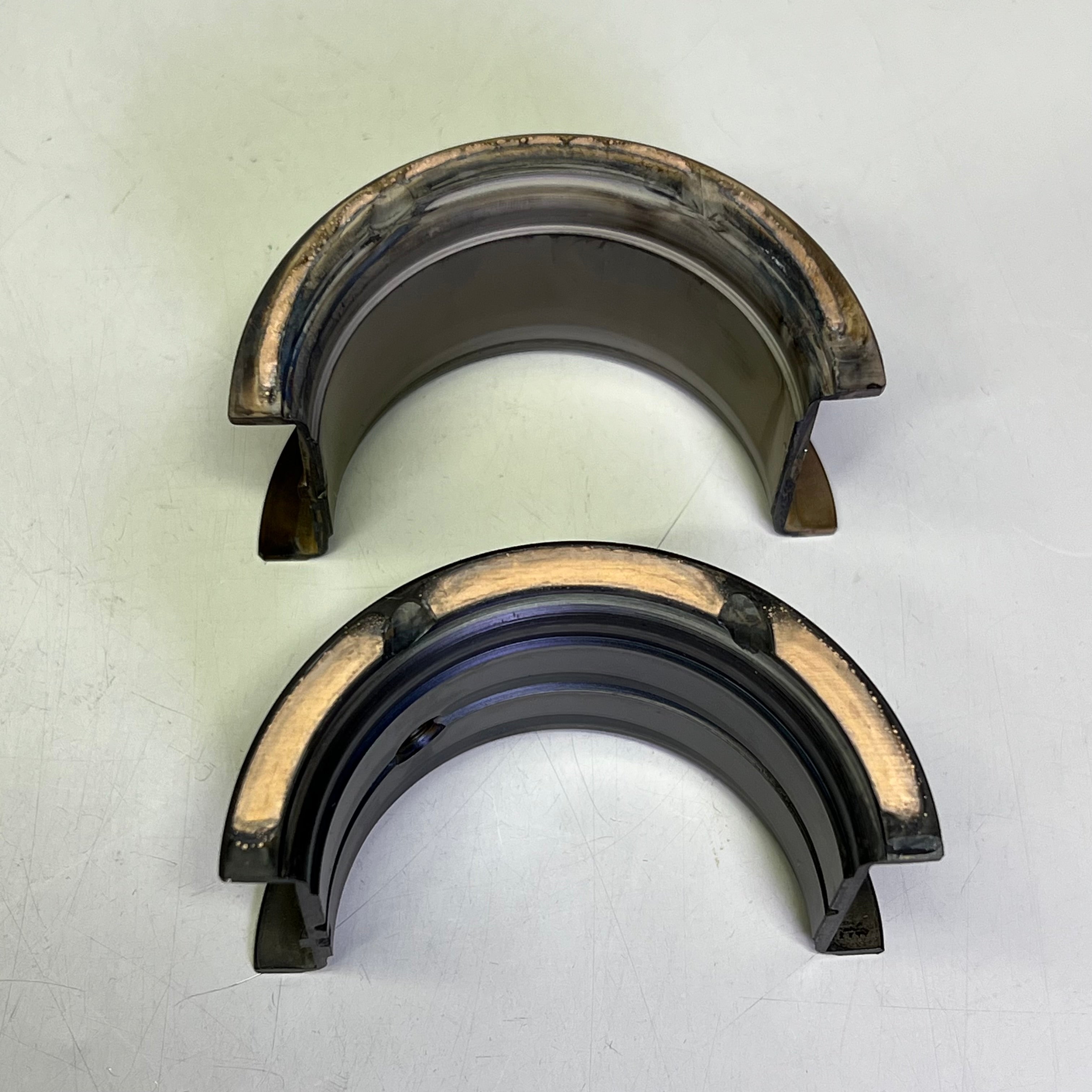 MAHLE Clevite 77 H Series Main Bearings Set For SB Chevy Vehicles MS-909H-9