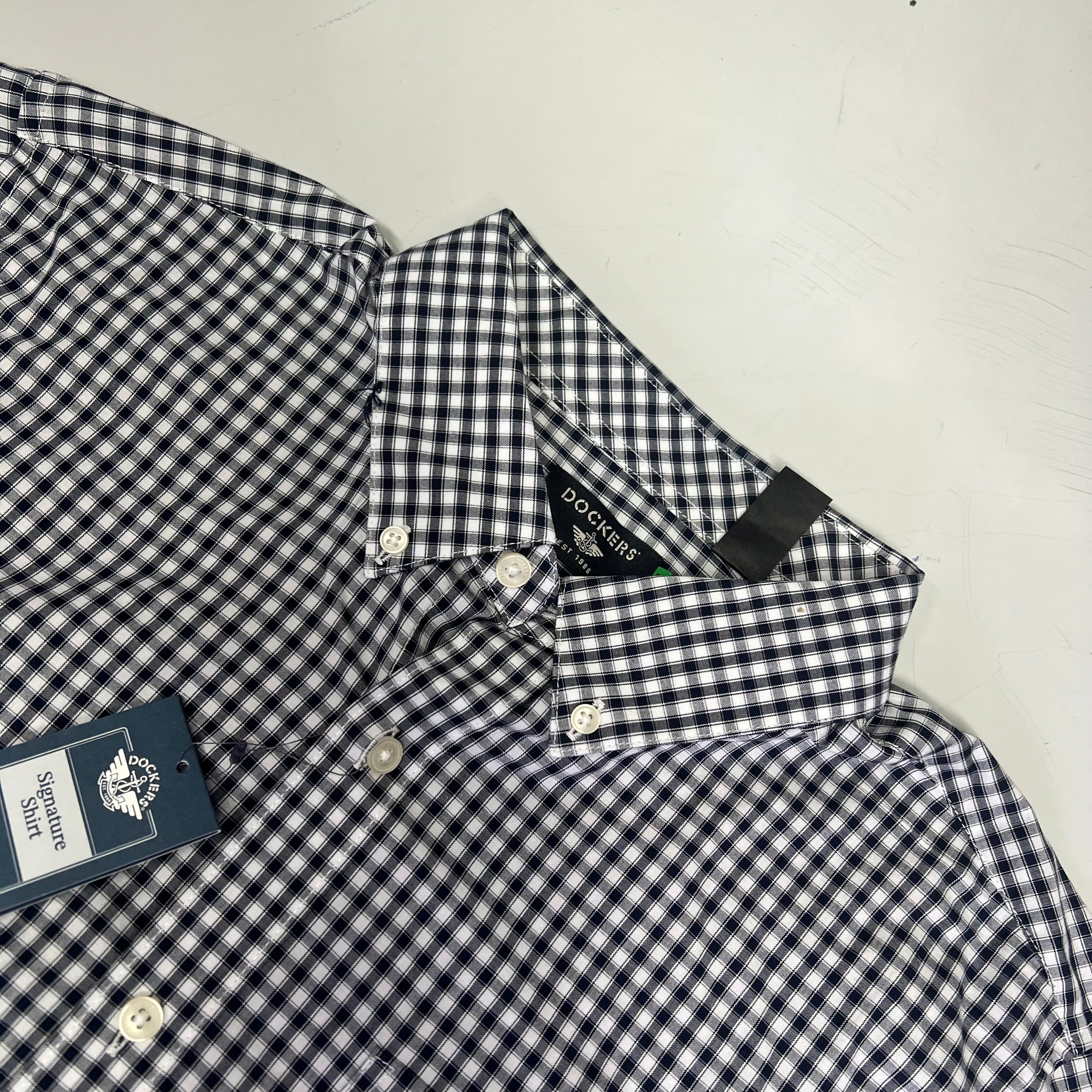 DOCKERS Signature Stain Defender Button Up Shirt Men's Sz S Navy Blue A42520010
