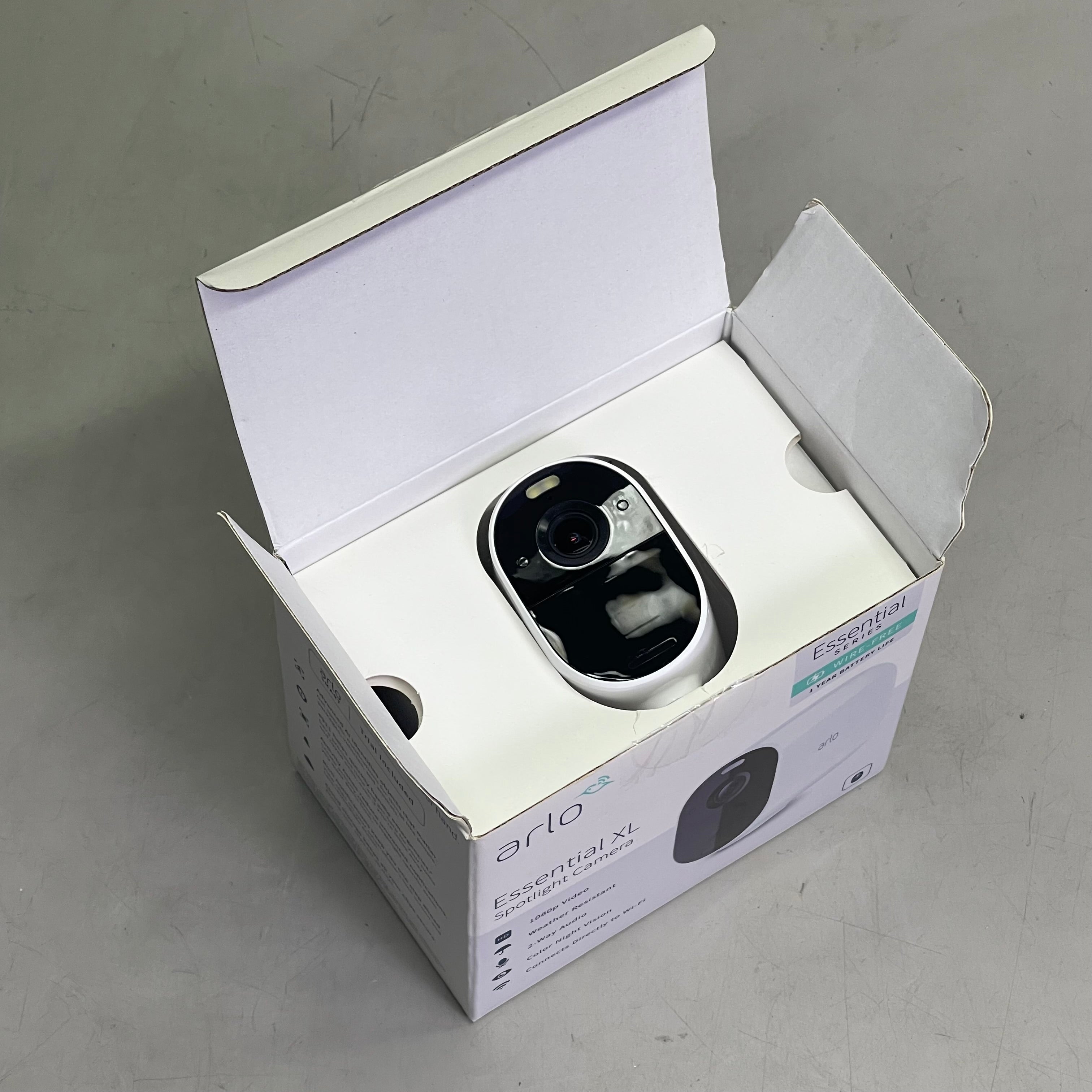 ARLO Essential XL Spotlight Camera 130° FOV White VMC2032W-100NAS (Pre-Owned)
